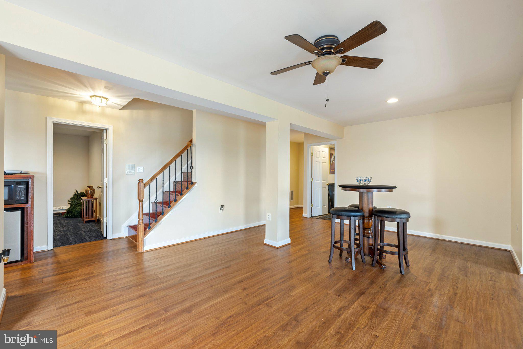 RIVER OAKS - Residential