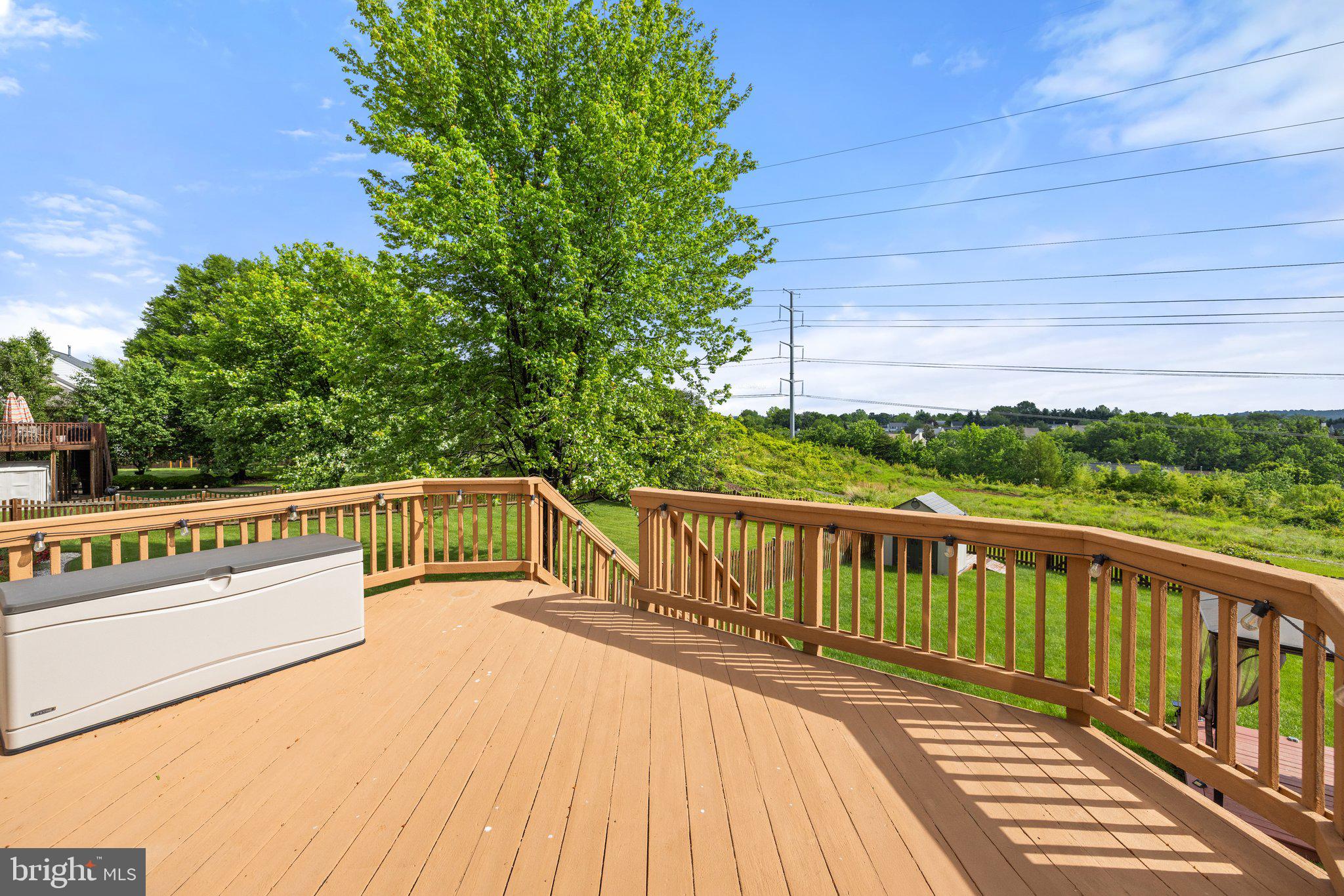 RIVER OAKS - Residential