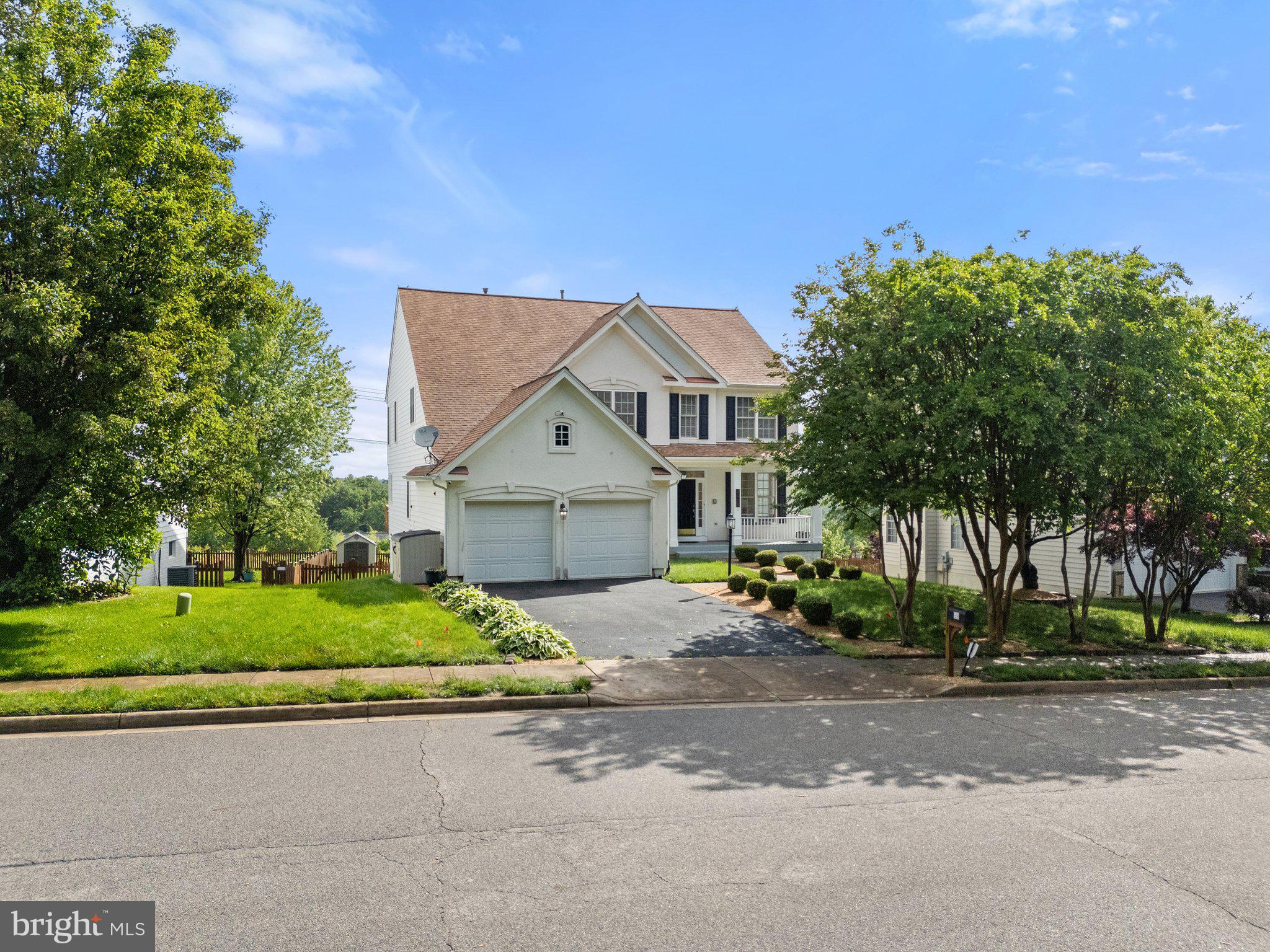 RIVER OAKS - Residential