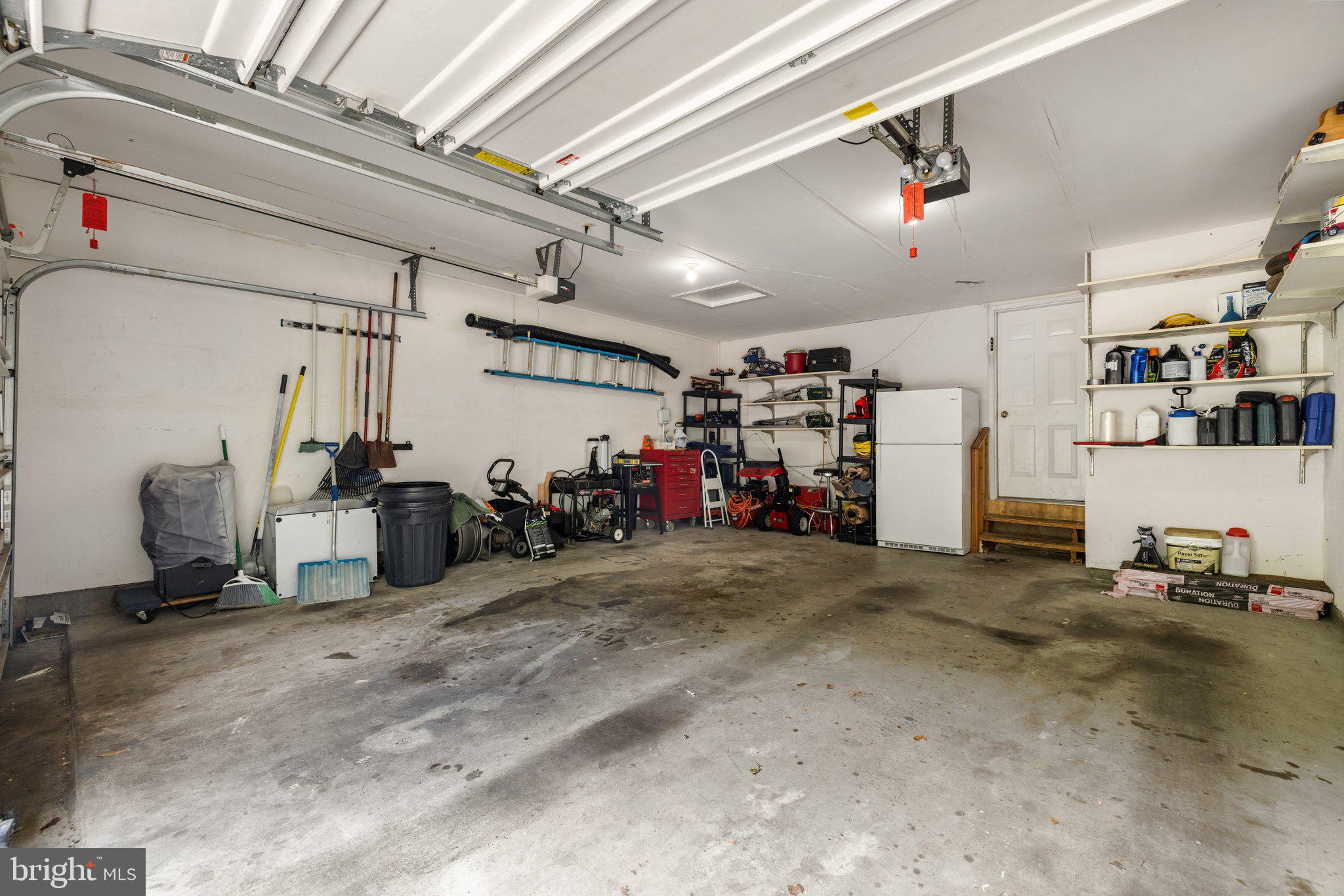 RIVER OAKS - Residential