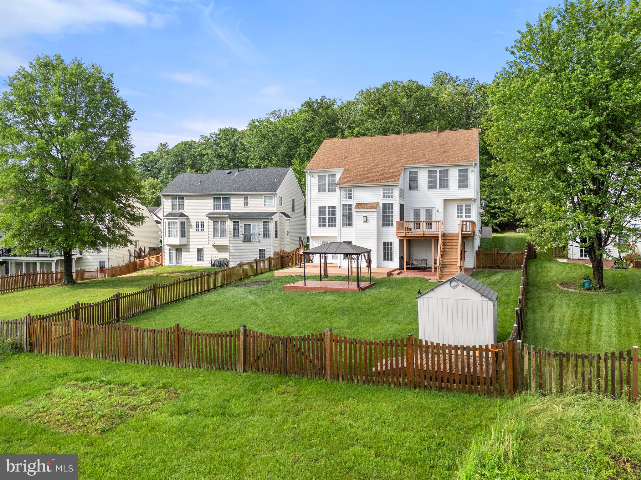 RIVER OAKS - Residential