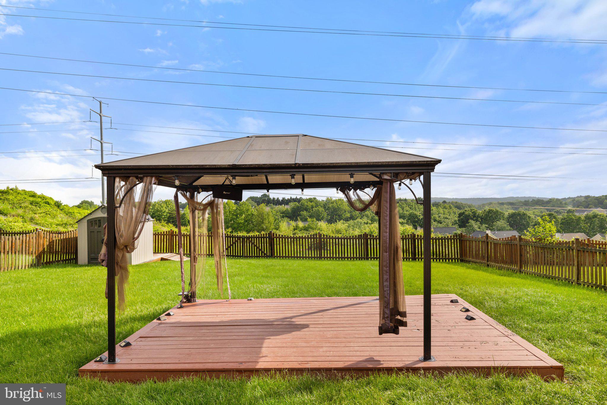 RIVER OAKS - Residential