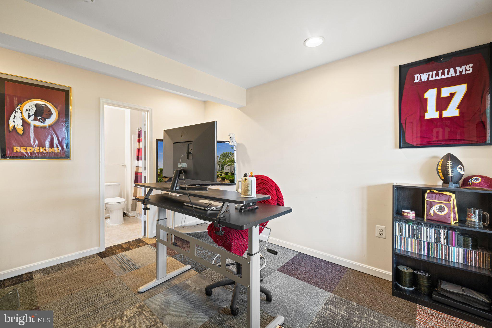 RIVER OAKS - Residential