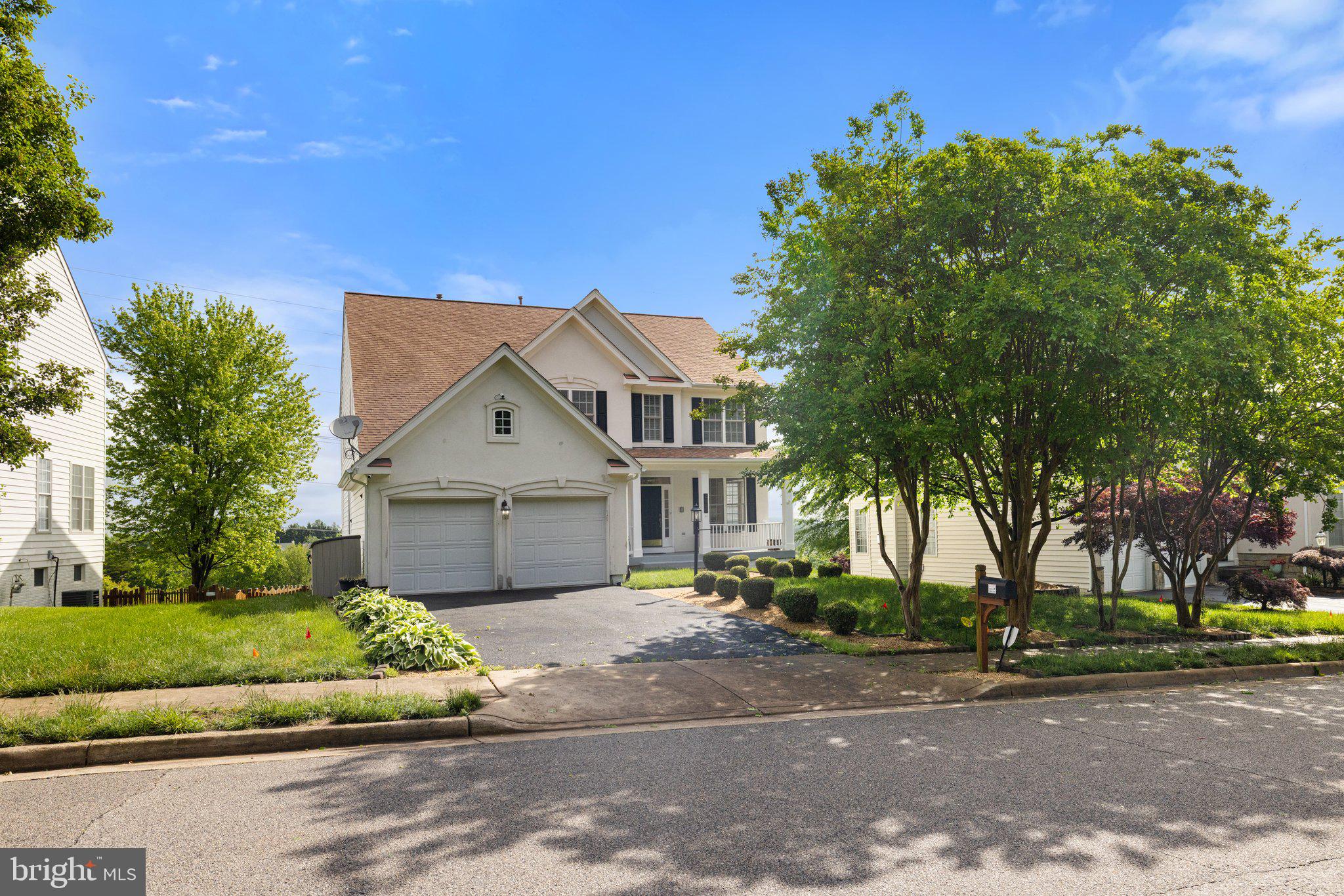 RIVER OAKS - Residential