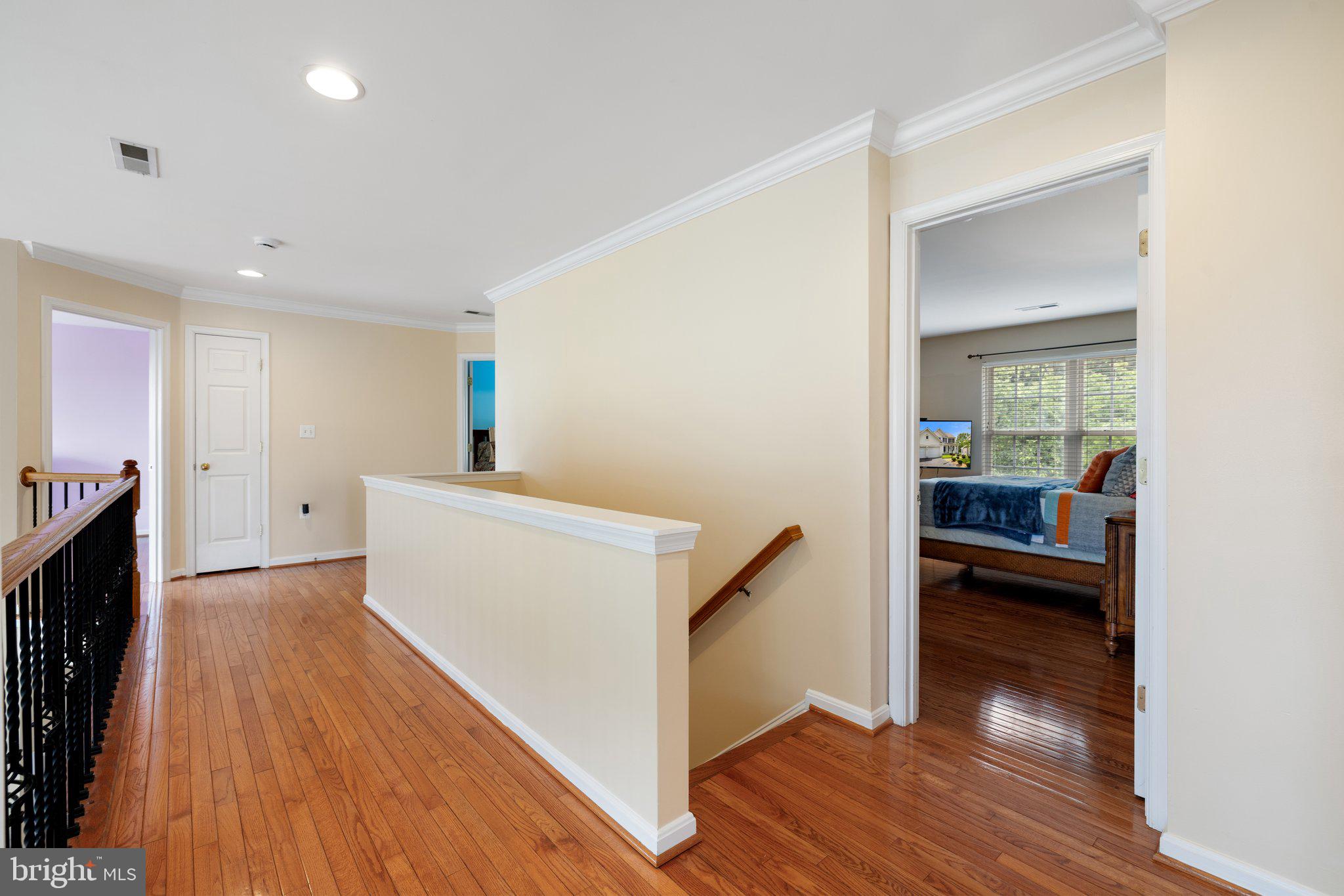 RIVER OAKS - Residential