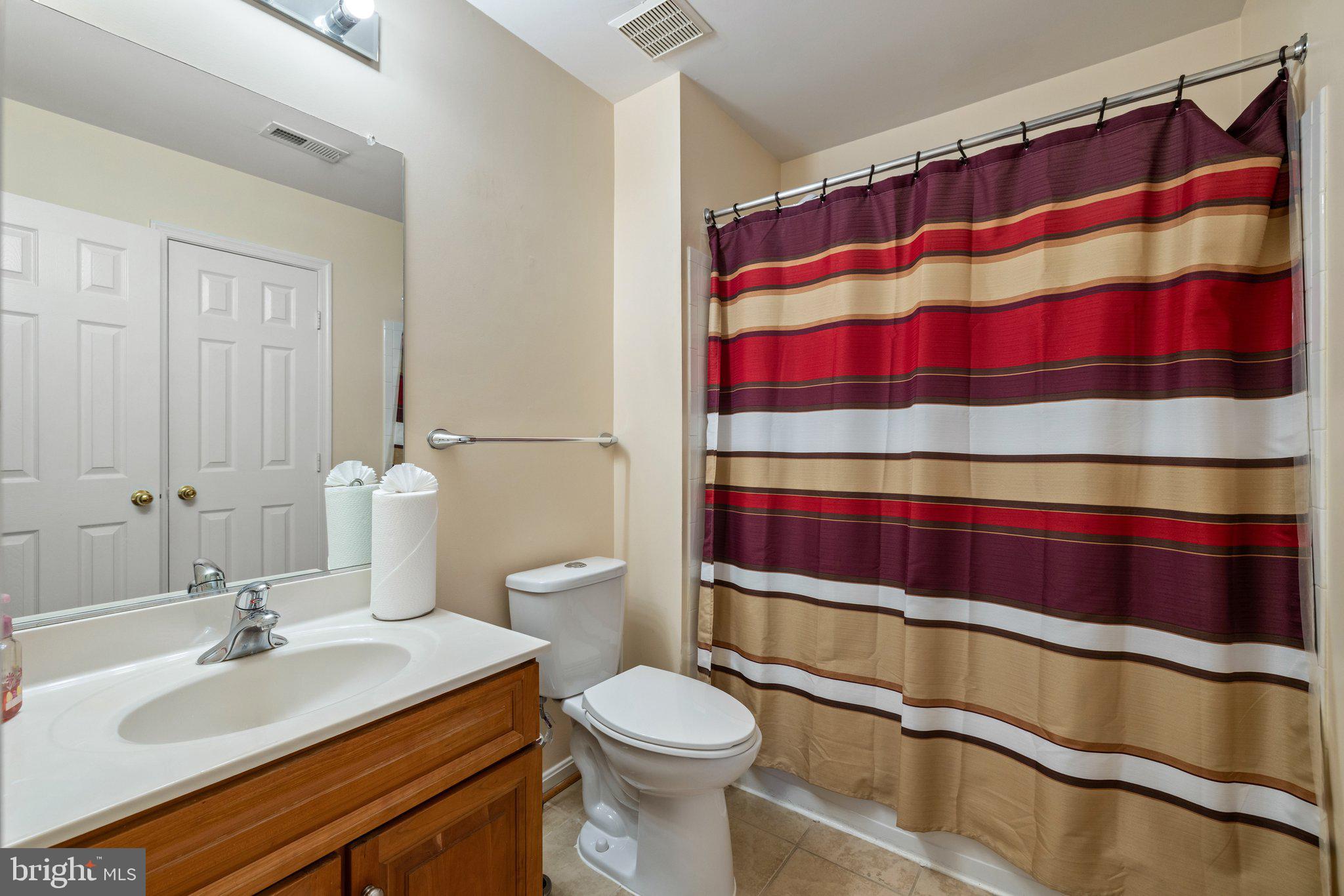 RIVER OAKS - Residential