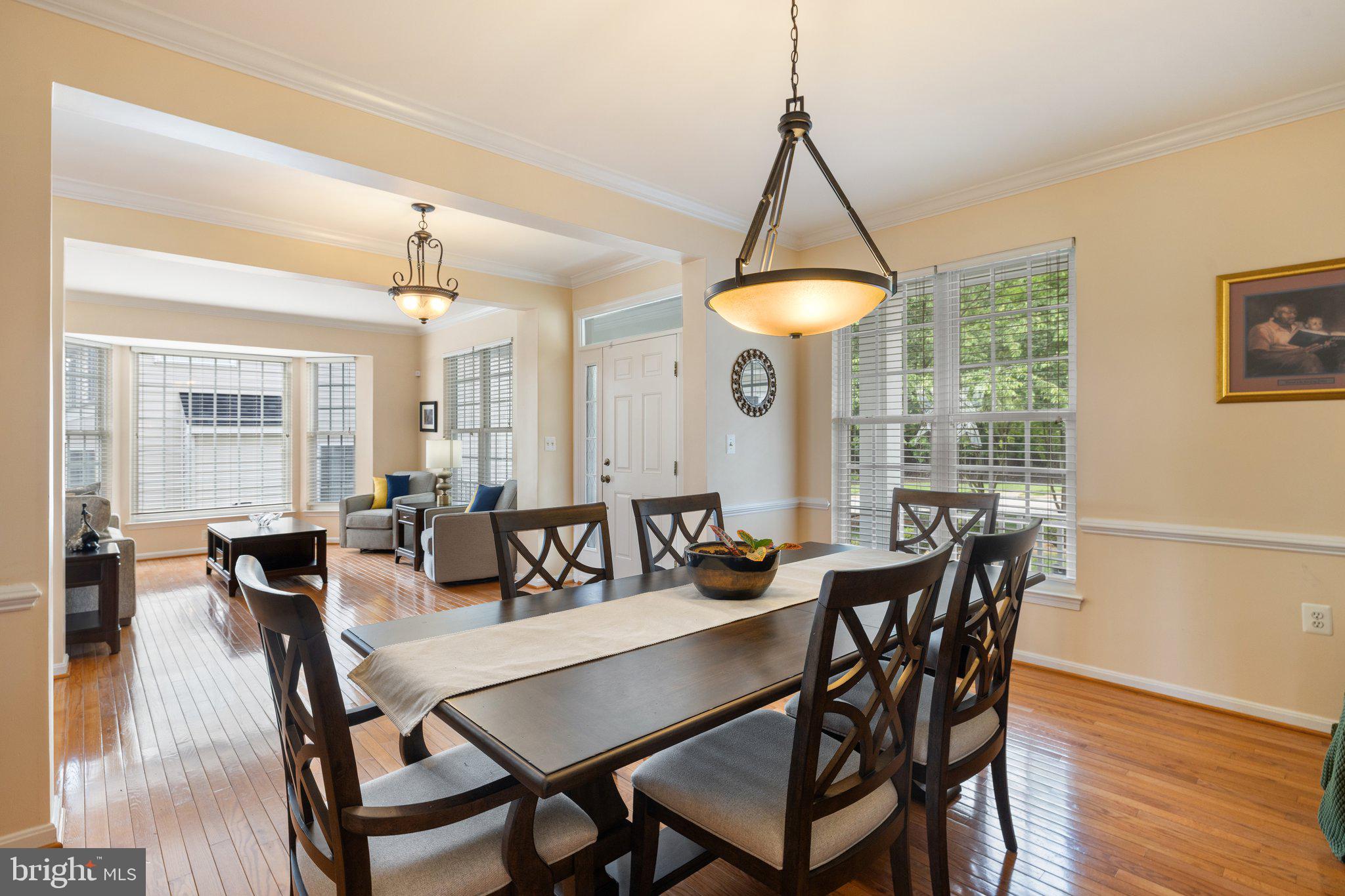 RIVER OAKS - Residential