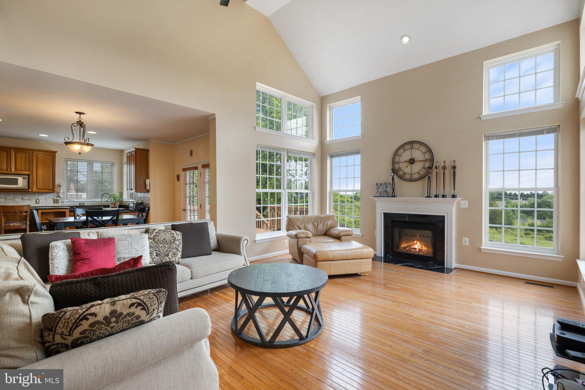 RIVER OAKS - Residential