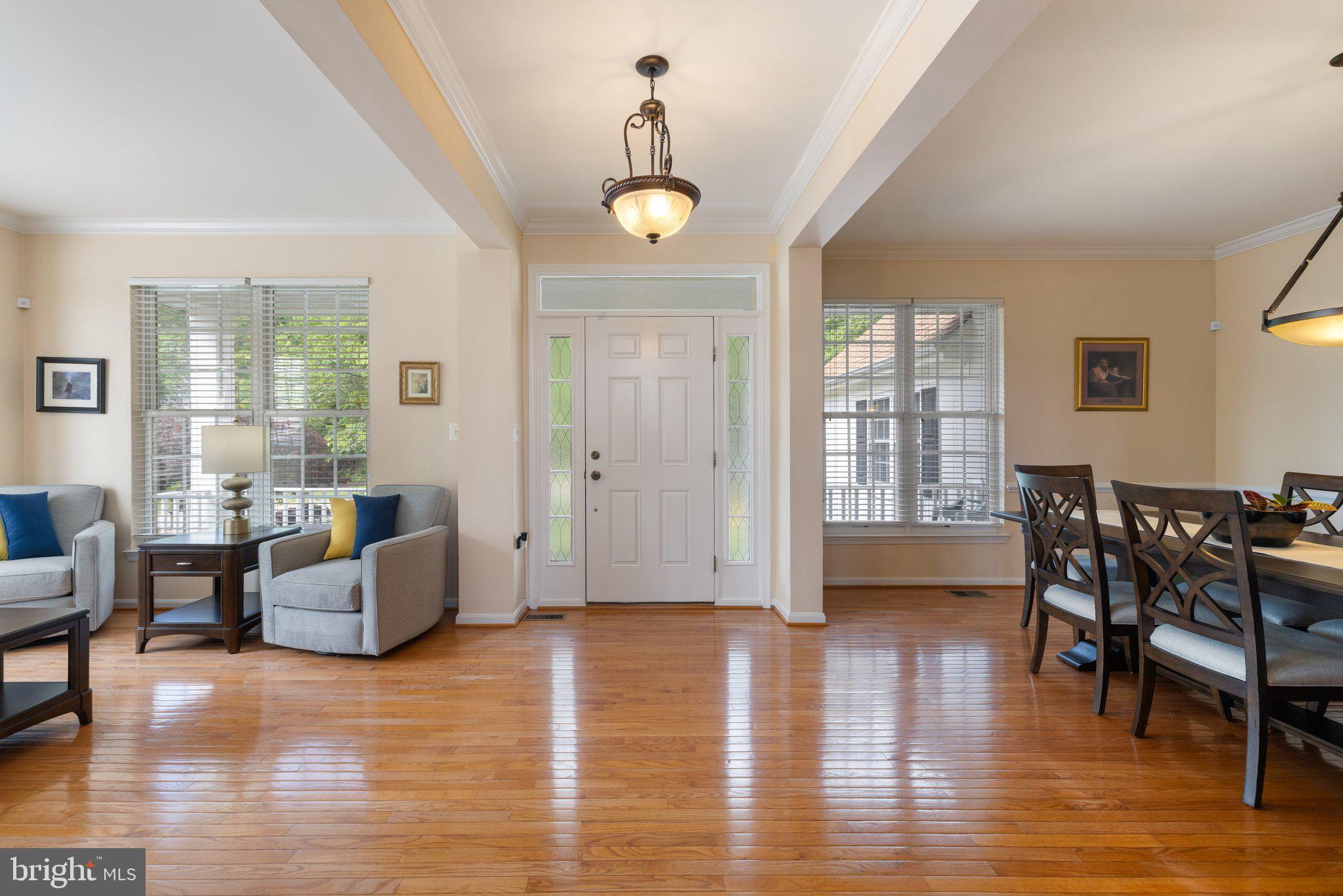 RIVER OAKS - Residential