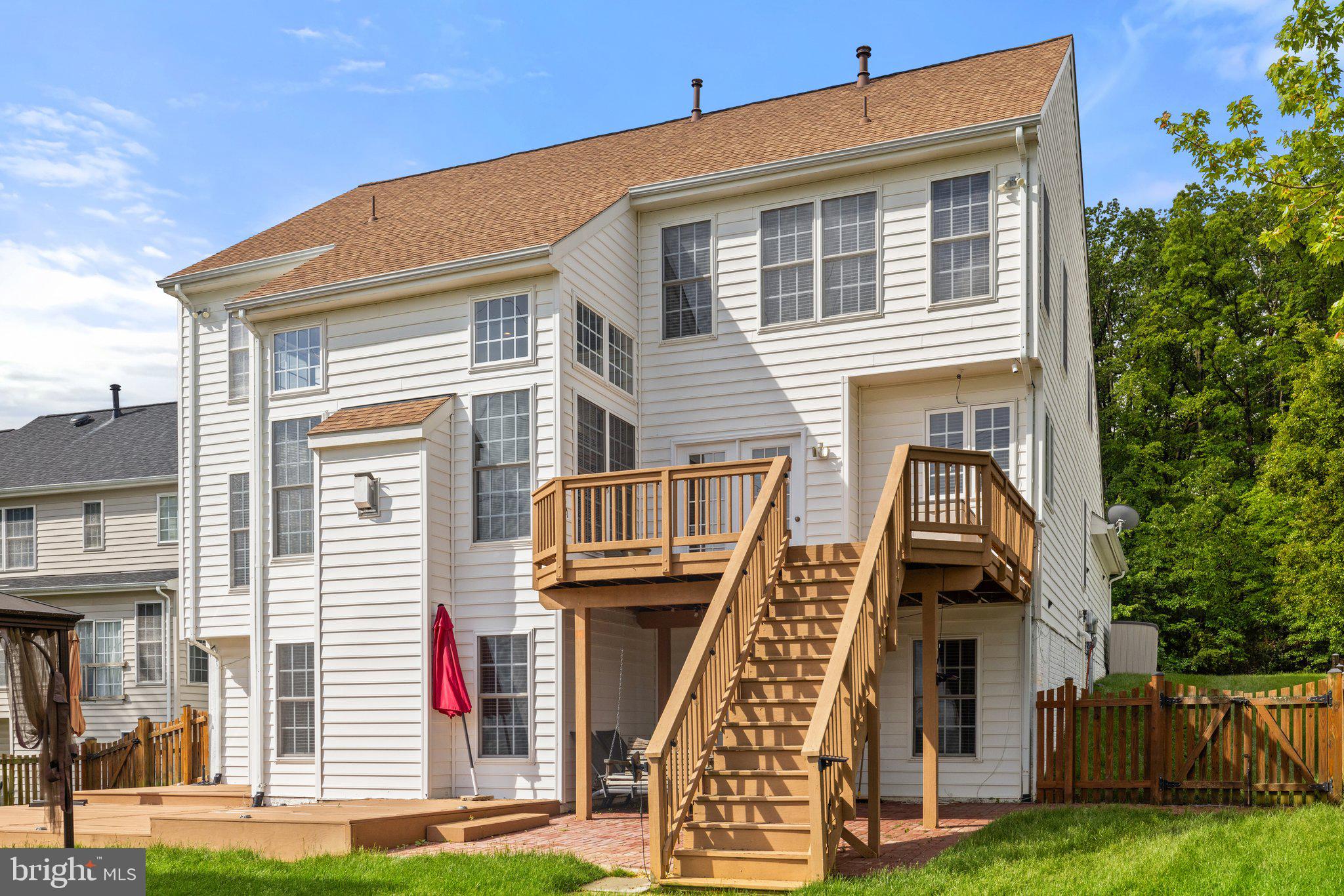 RIVER OAKS - Residential