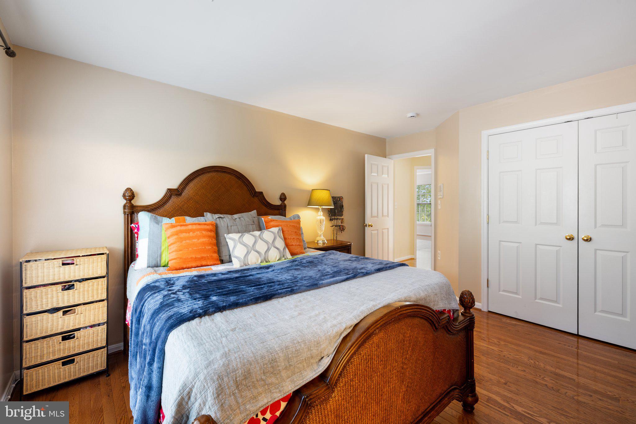 RIVER OAKS - Residential