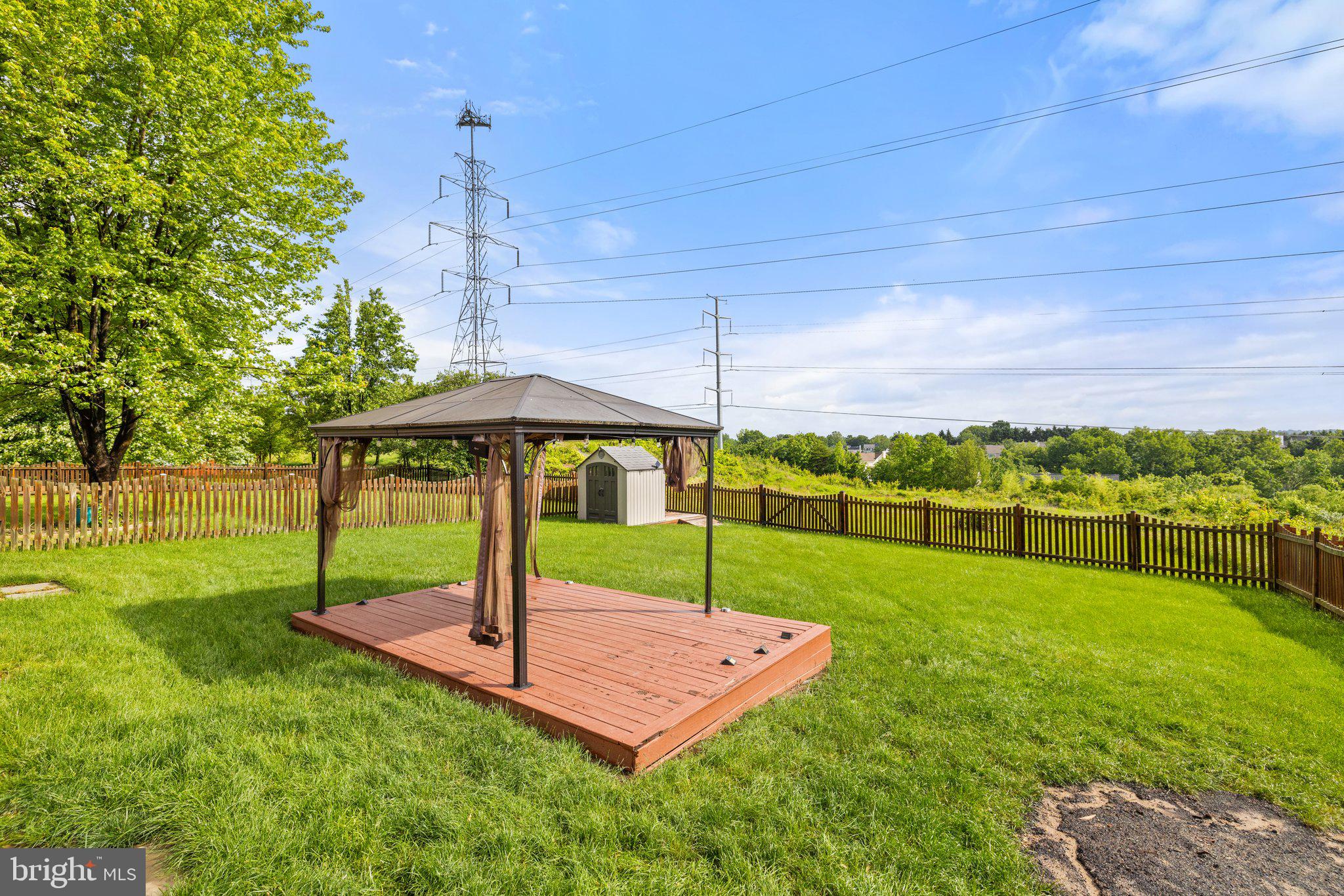 RIVER OAKS - Residential