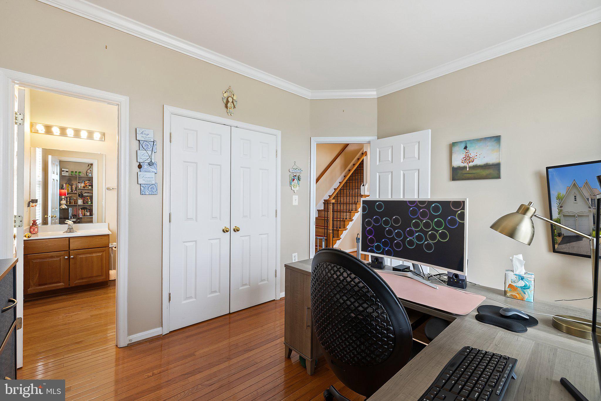 RIVER OAKS - Residential