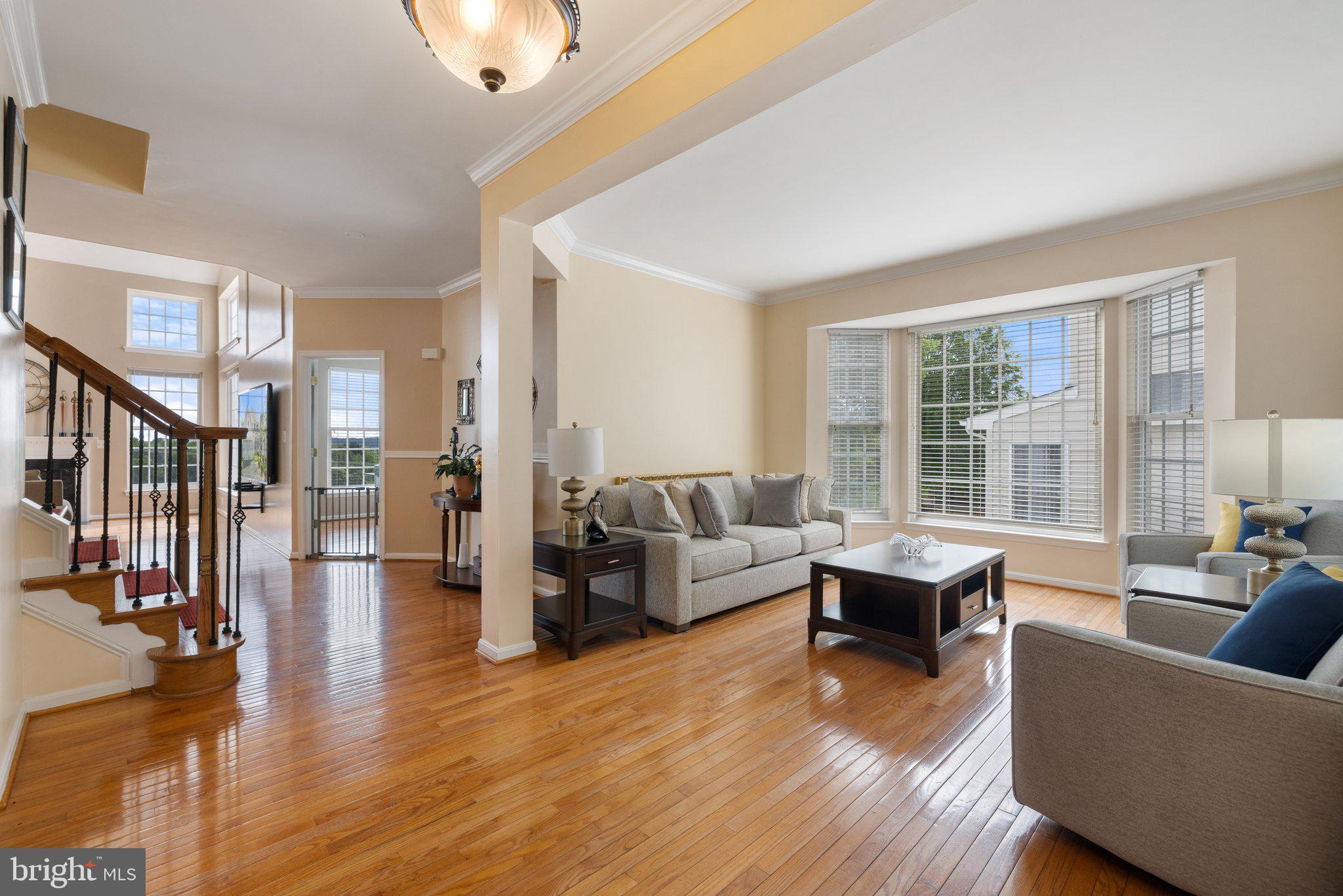 RIVER OAKS - Residential