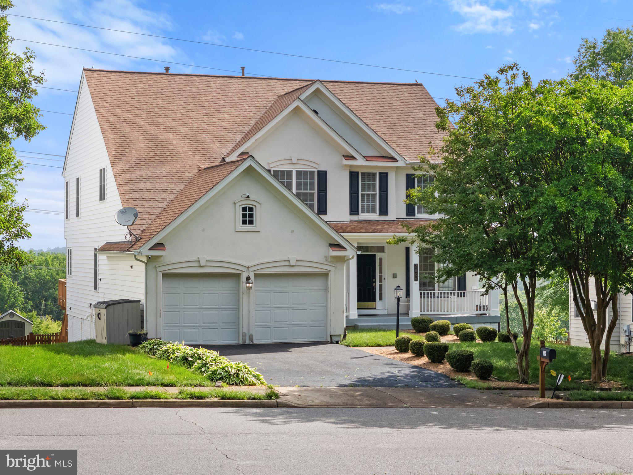 RIVER OAKS - Residential