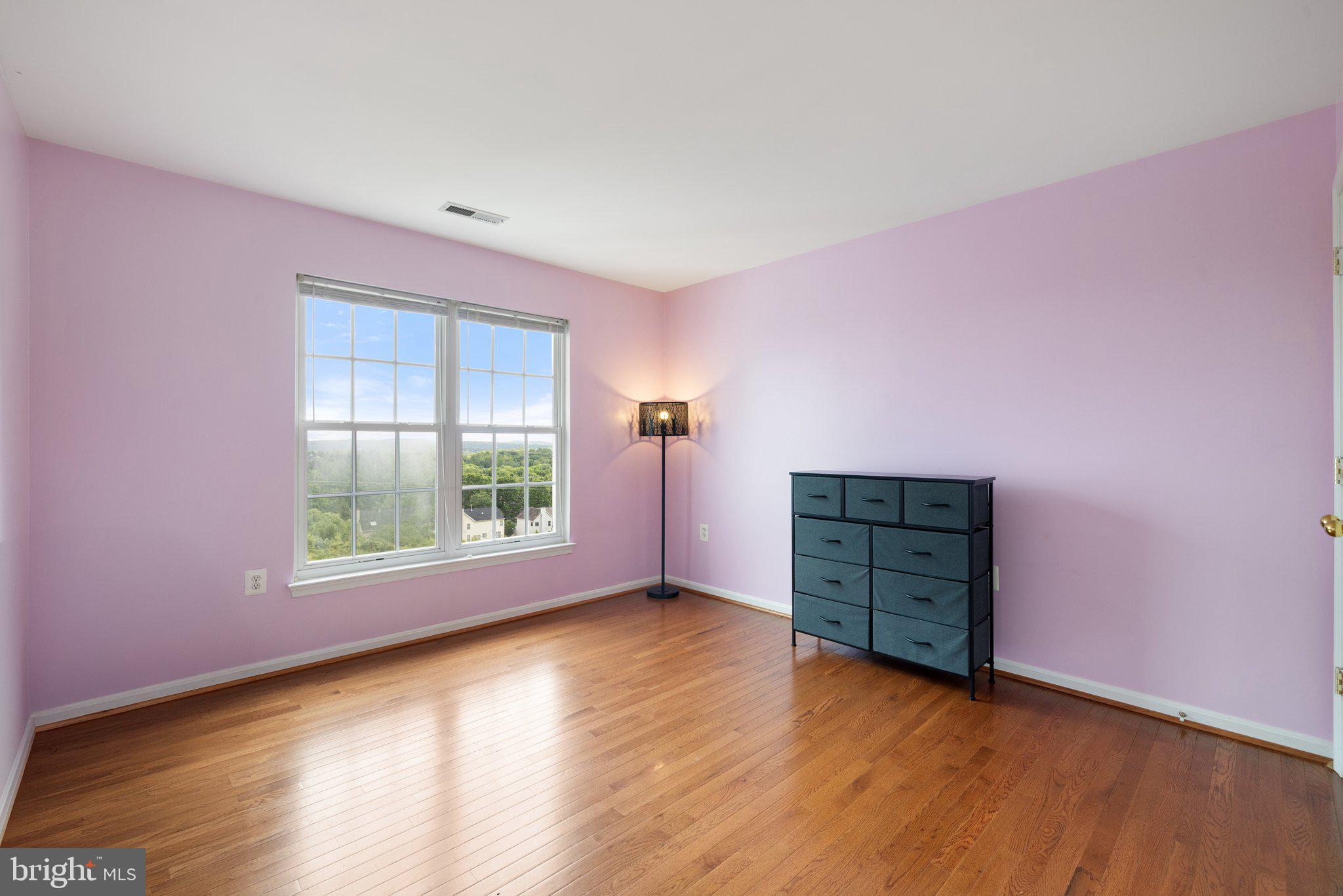 RIVER OAKS - Residential