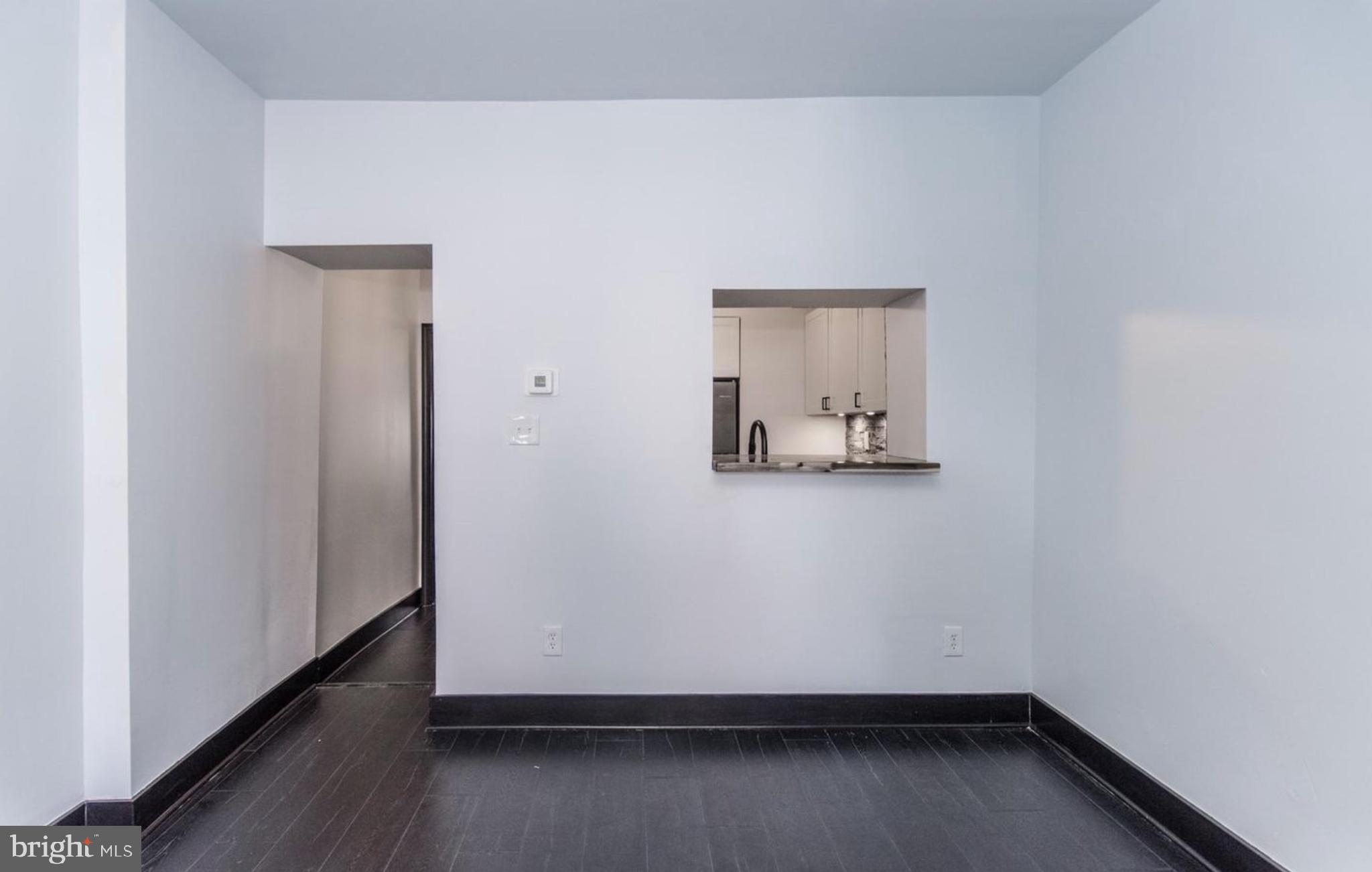 EAST KENSINGTON - Residential