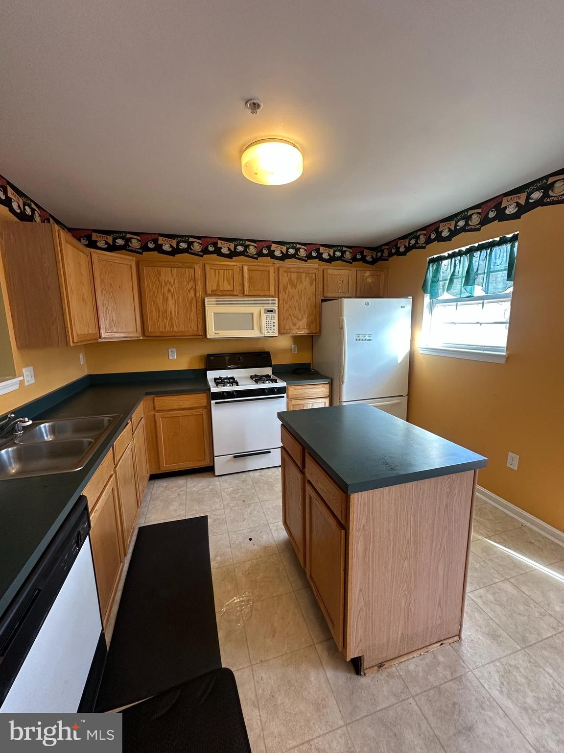 SUMMER WOODS - Residential