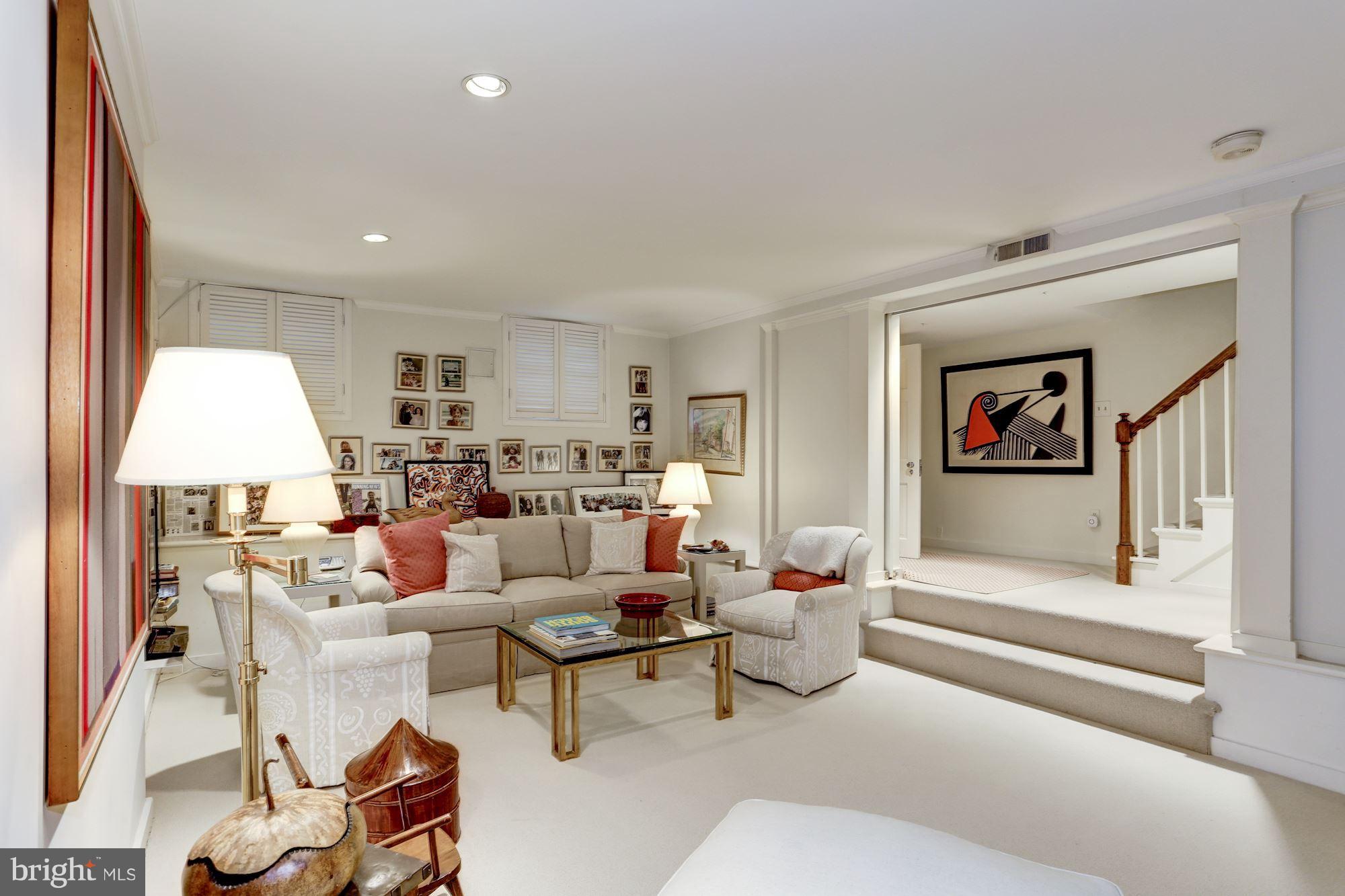 GEORGETOWN - Residential
