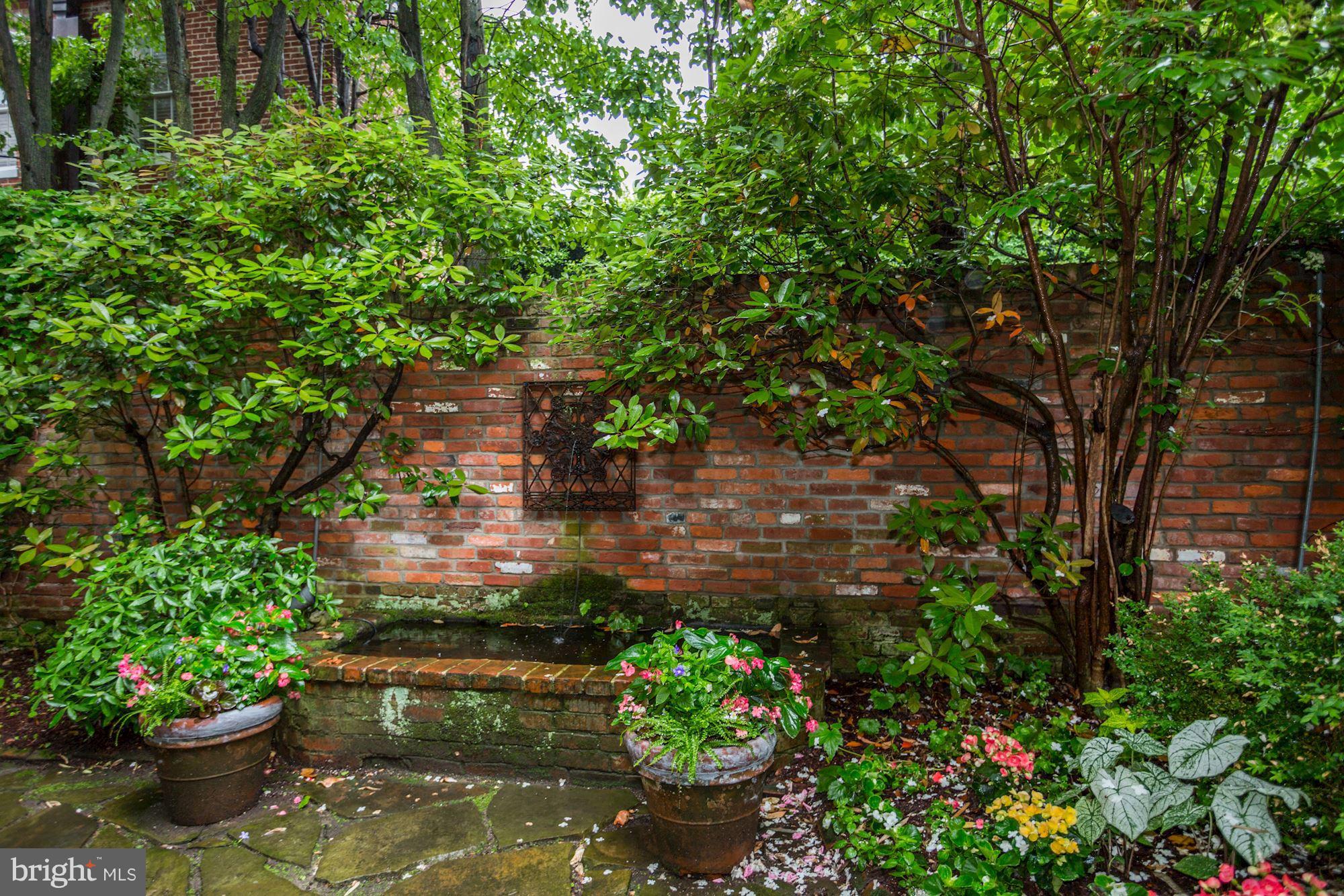 GEORGETOWN - Residential