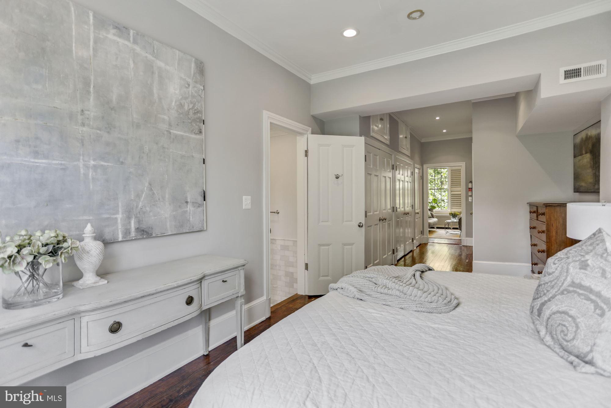 GEORGETOWN - Residential