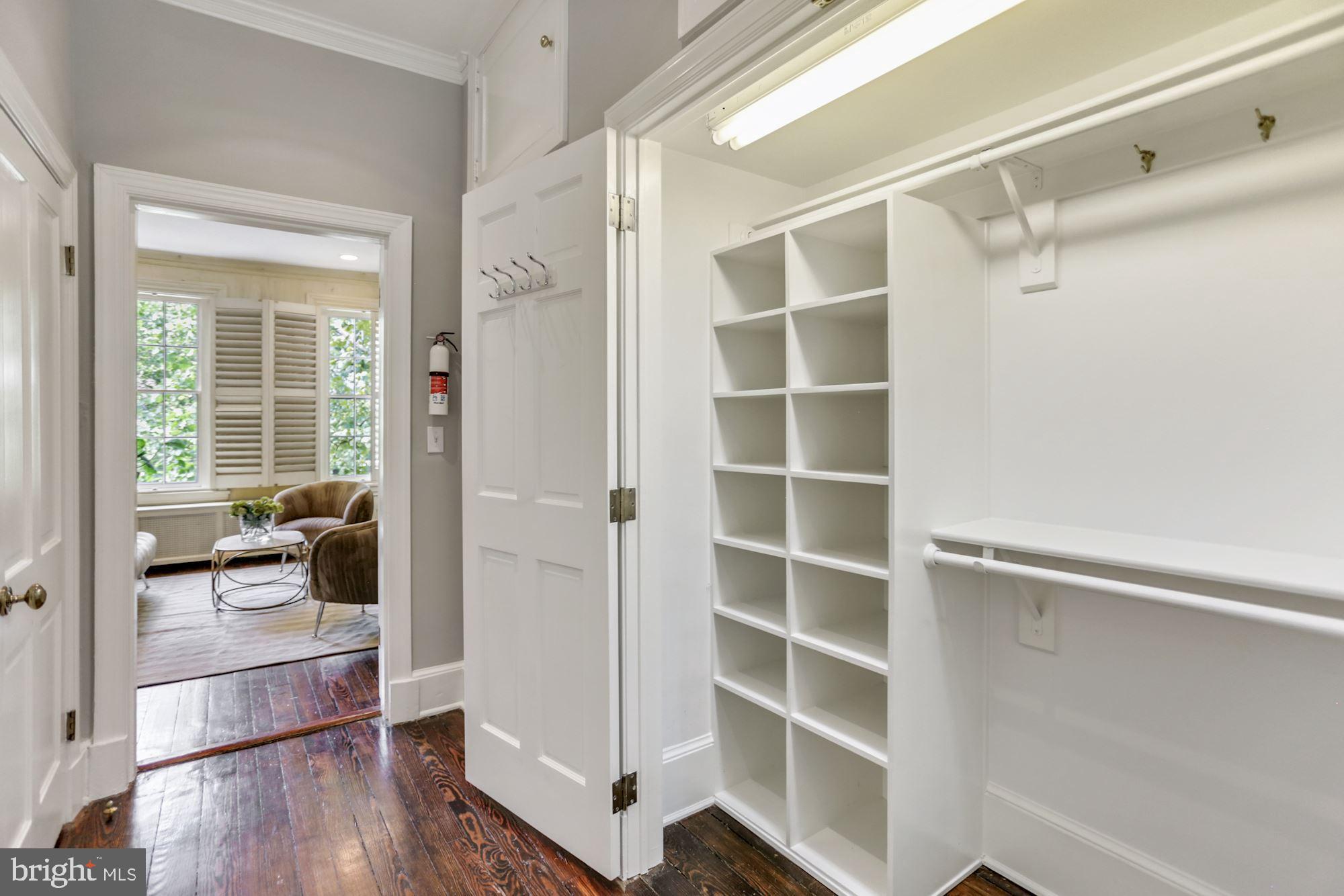 GEORGETOWN - Residential