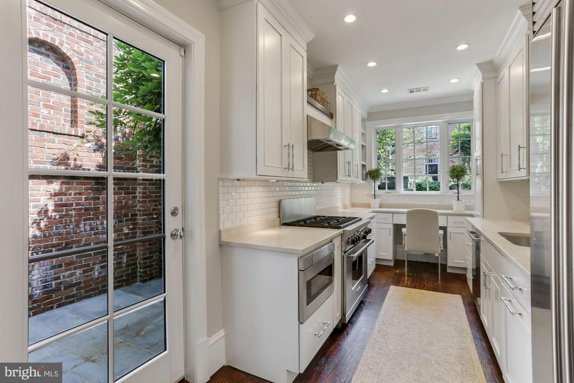 GEORGETOWN - Residential