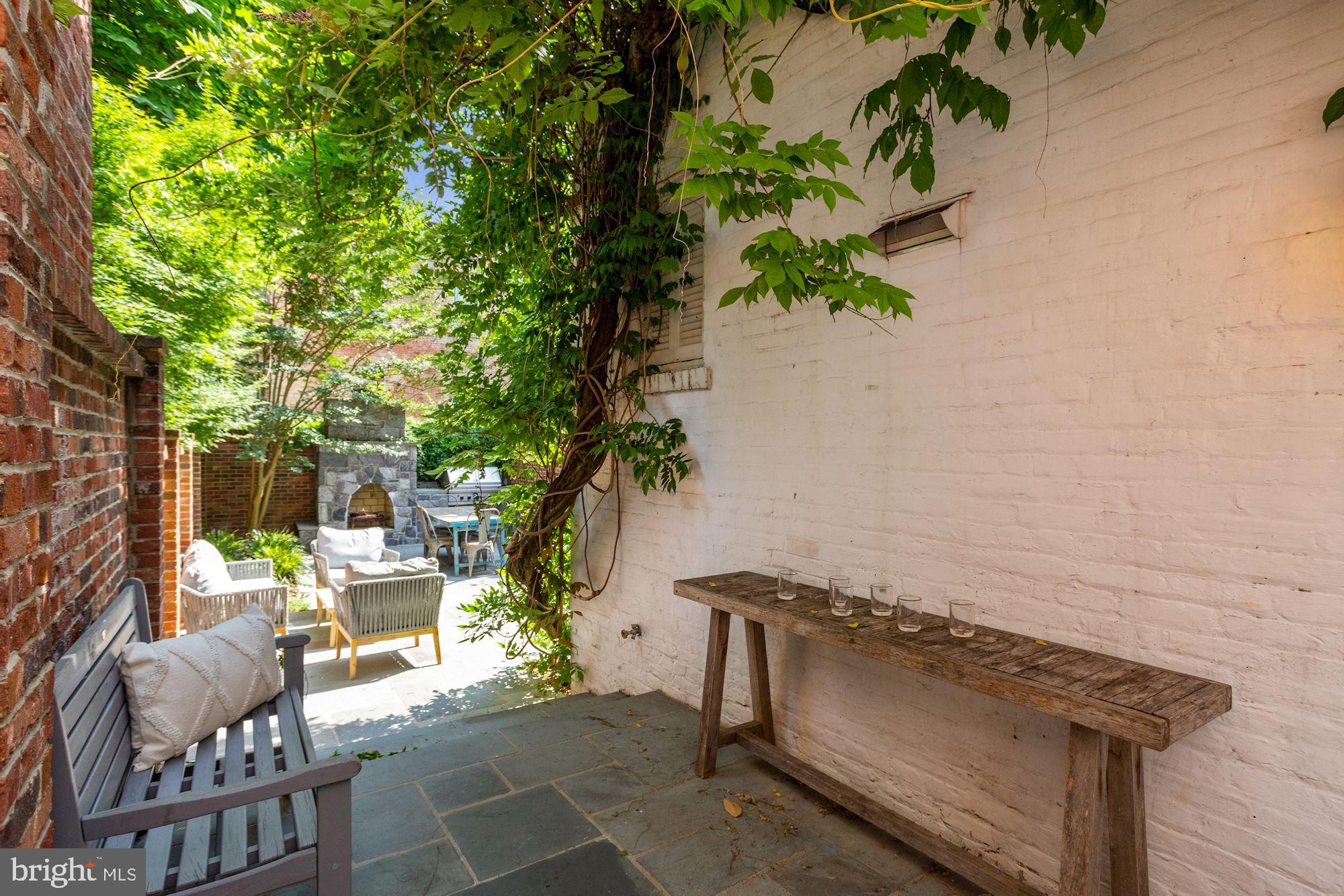 GEORGETOWN - Residential