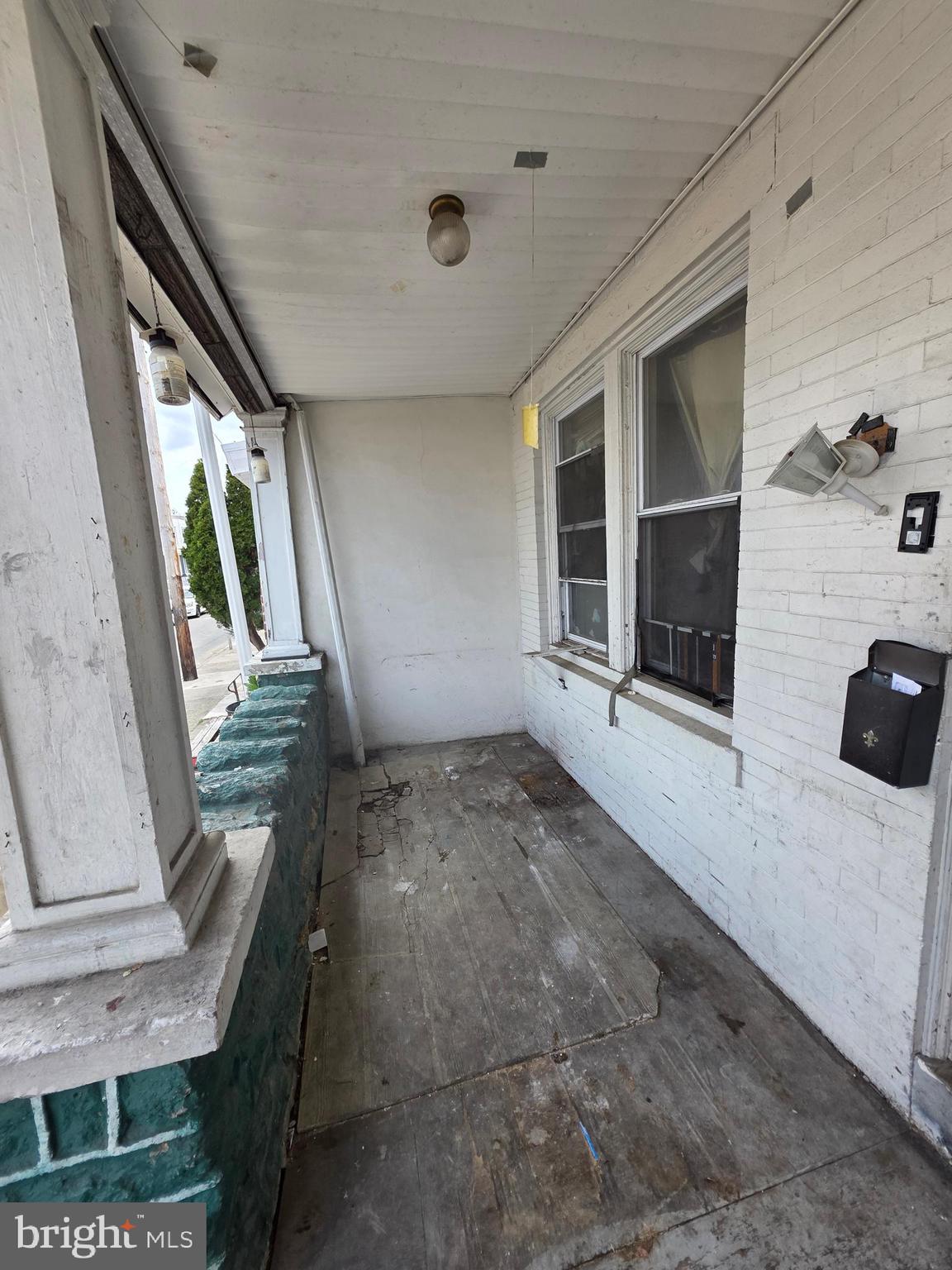 258 W SHELDON STREET