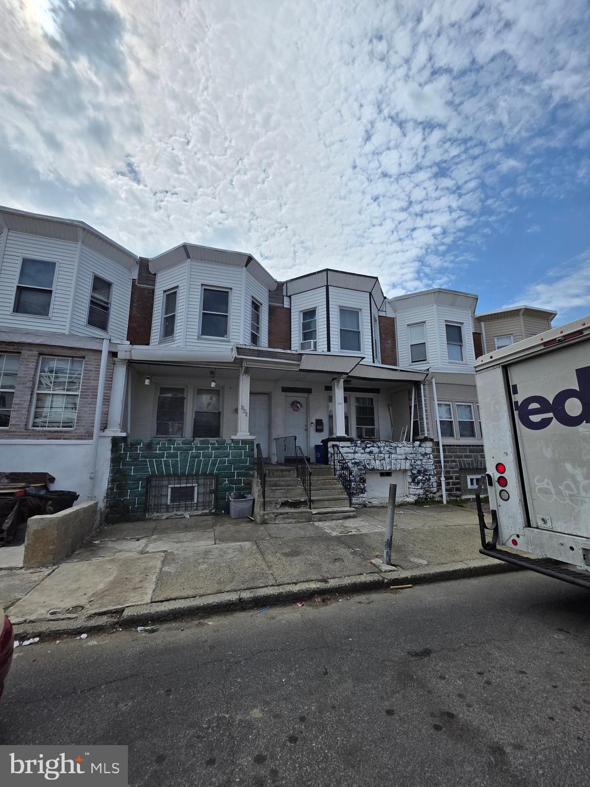 258 W SHELDON STREET