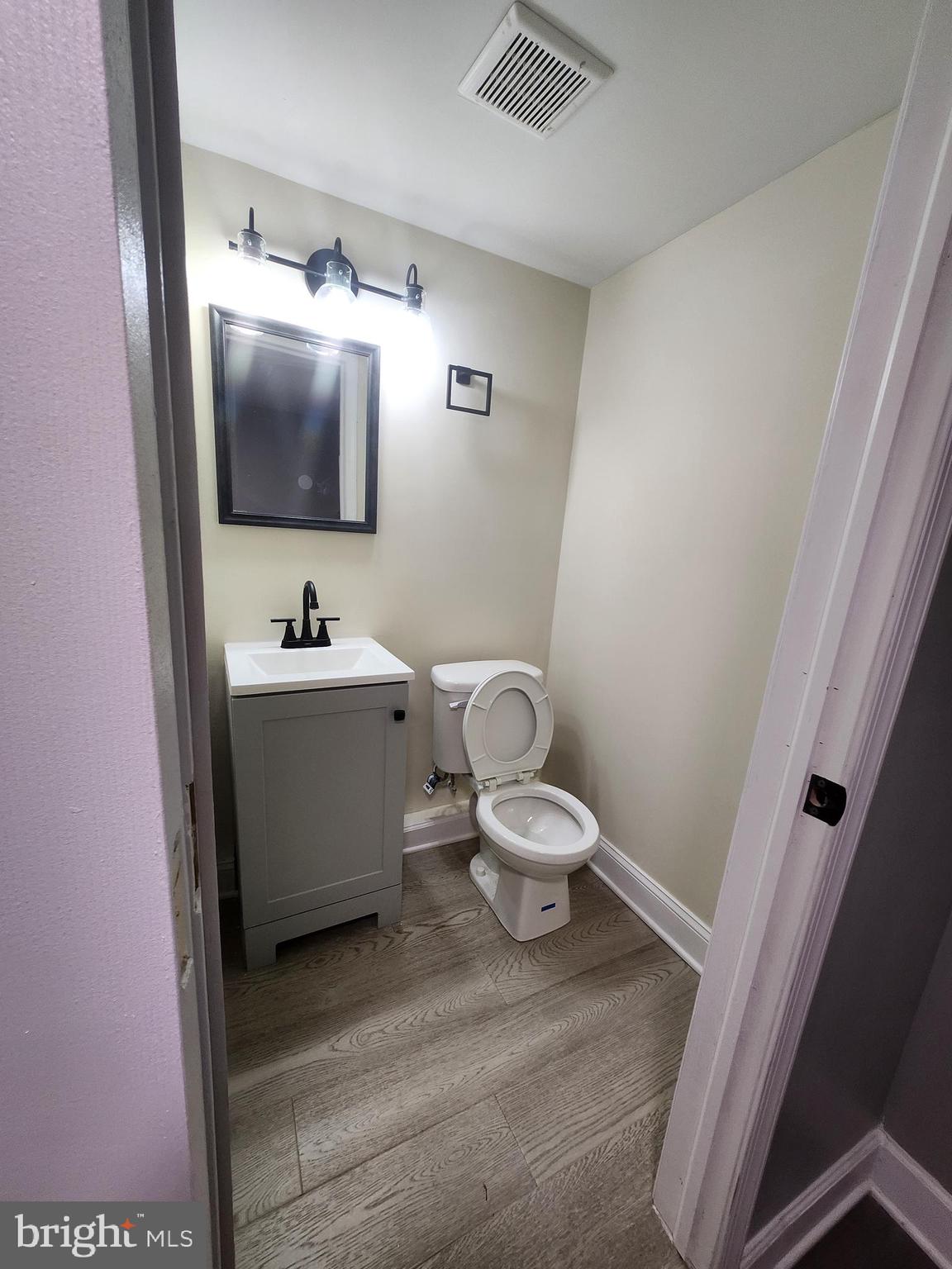 BALTIMORE EAST - SOUTH CLIFTON PARK HIST. DISTRICT - Residential Lease