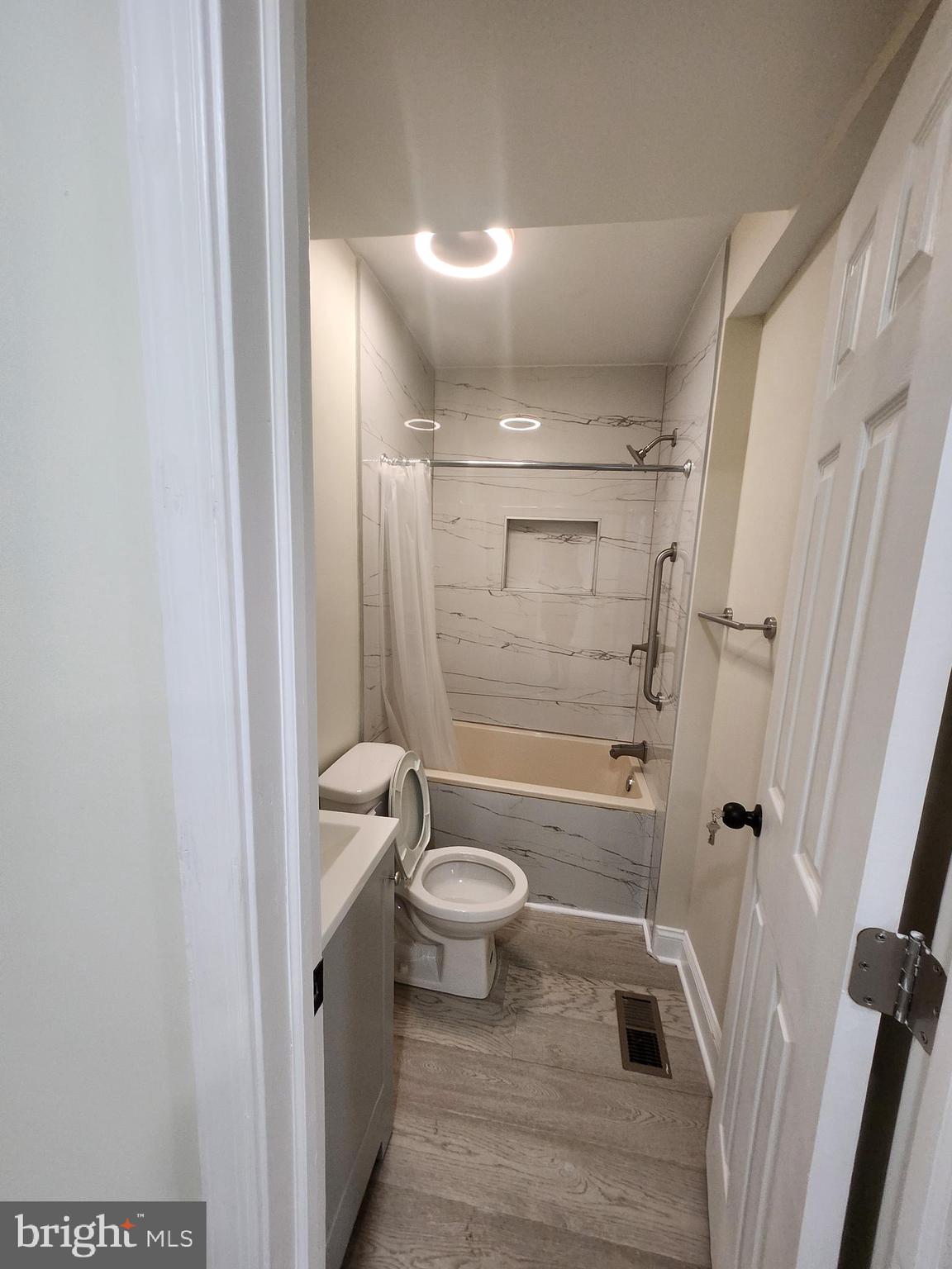 BALTIMORE EAST - SOUTH CLIFTON PARK HIST. DISTRICT - Residential Lease