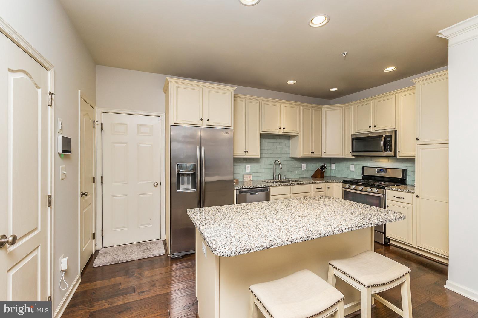 LOUDOUN VALLEY BUCKINGHAM - Residential