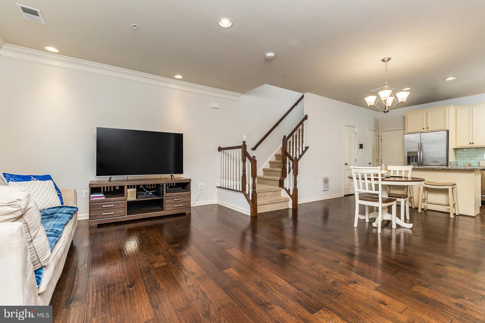 LOUDOUN VALLEY BUCKINGHAM - Residential