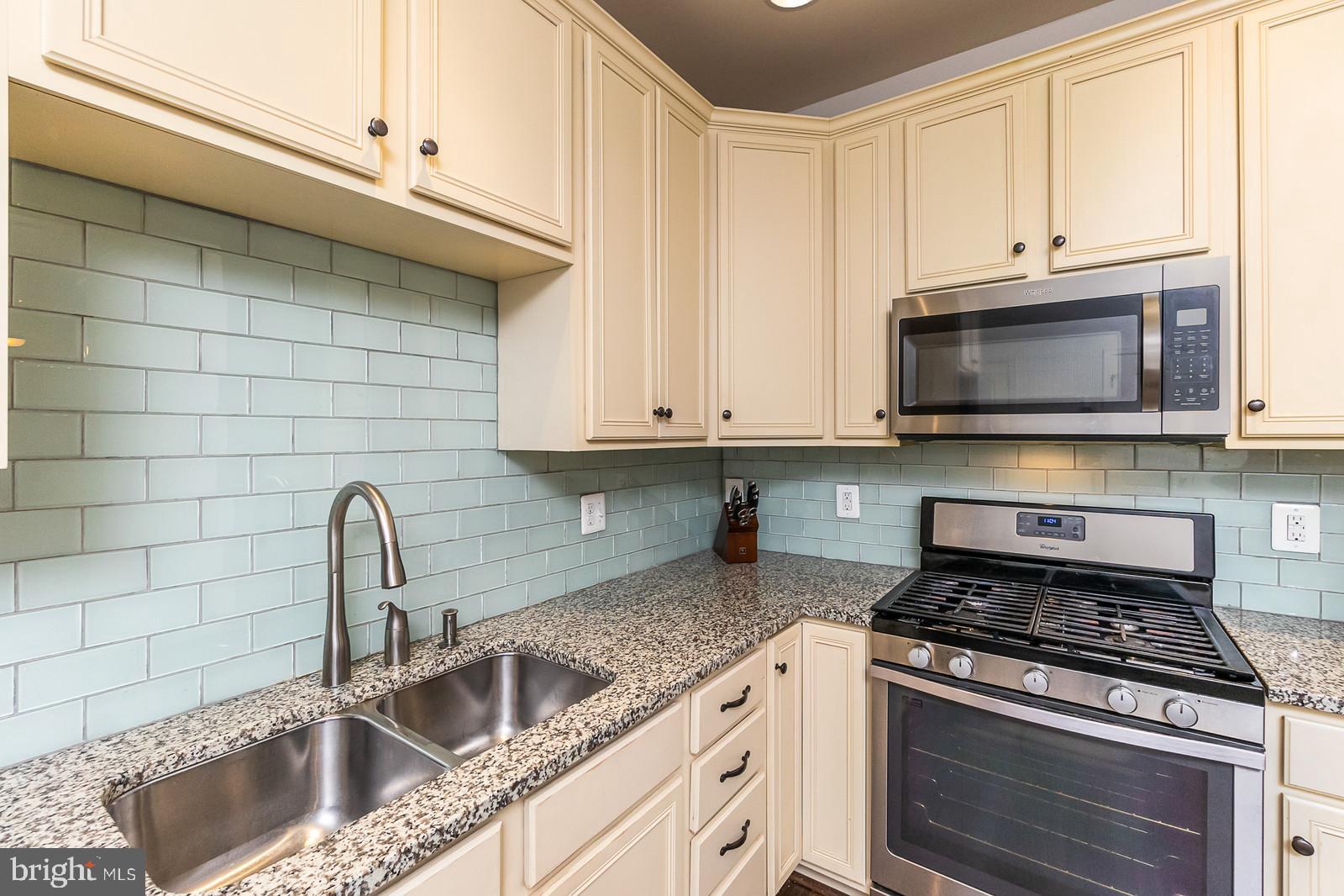 LOUDOUN VALLEY BUCKINGHAM - Residential