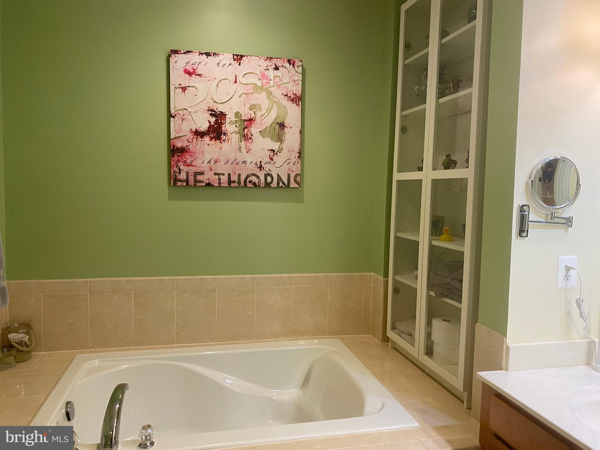 BELMONT BAY - Residential