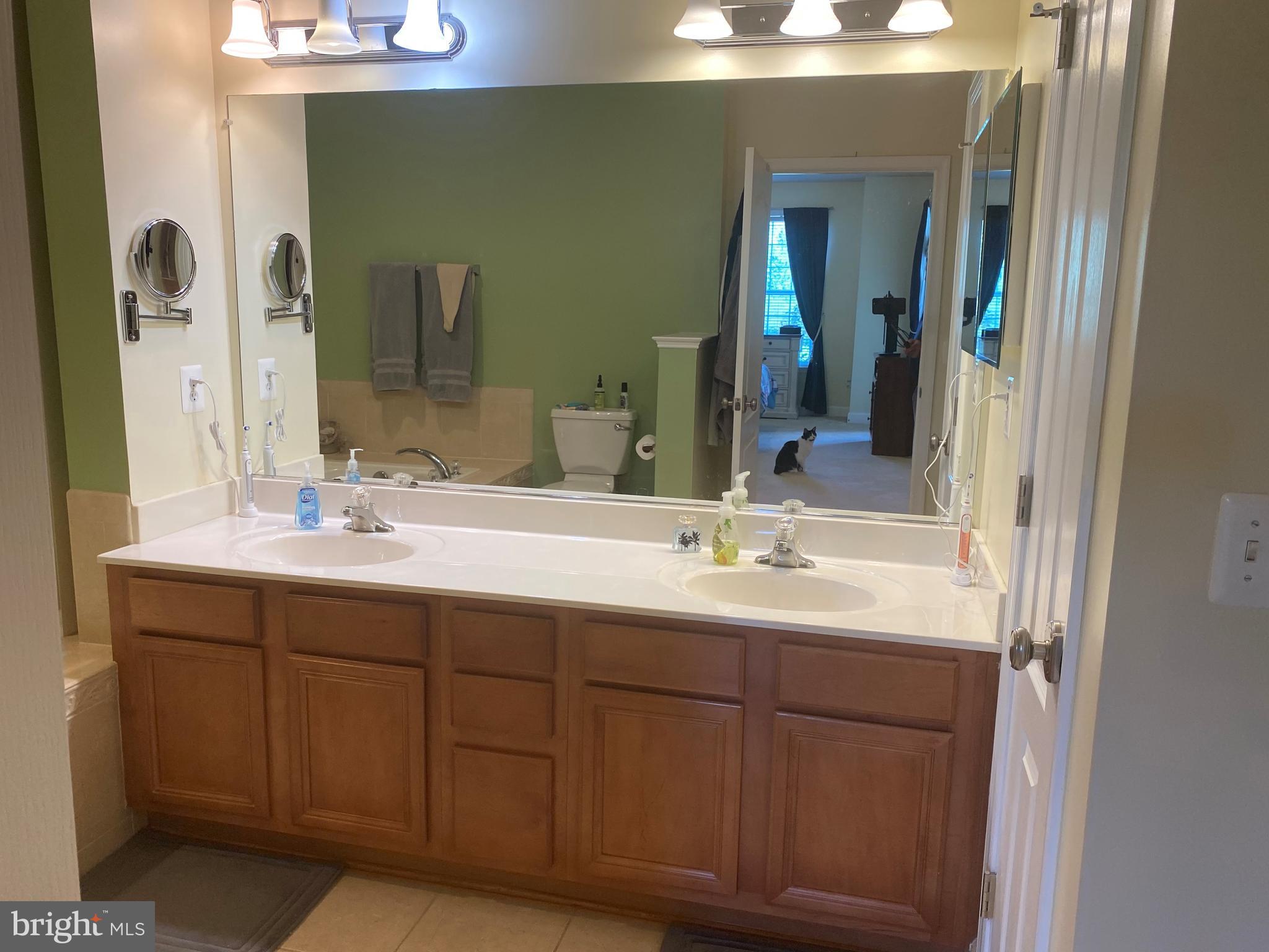 BELMONT BAY - Residential