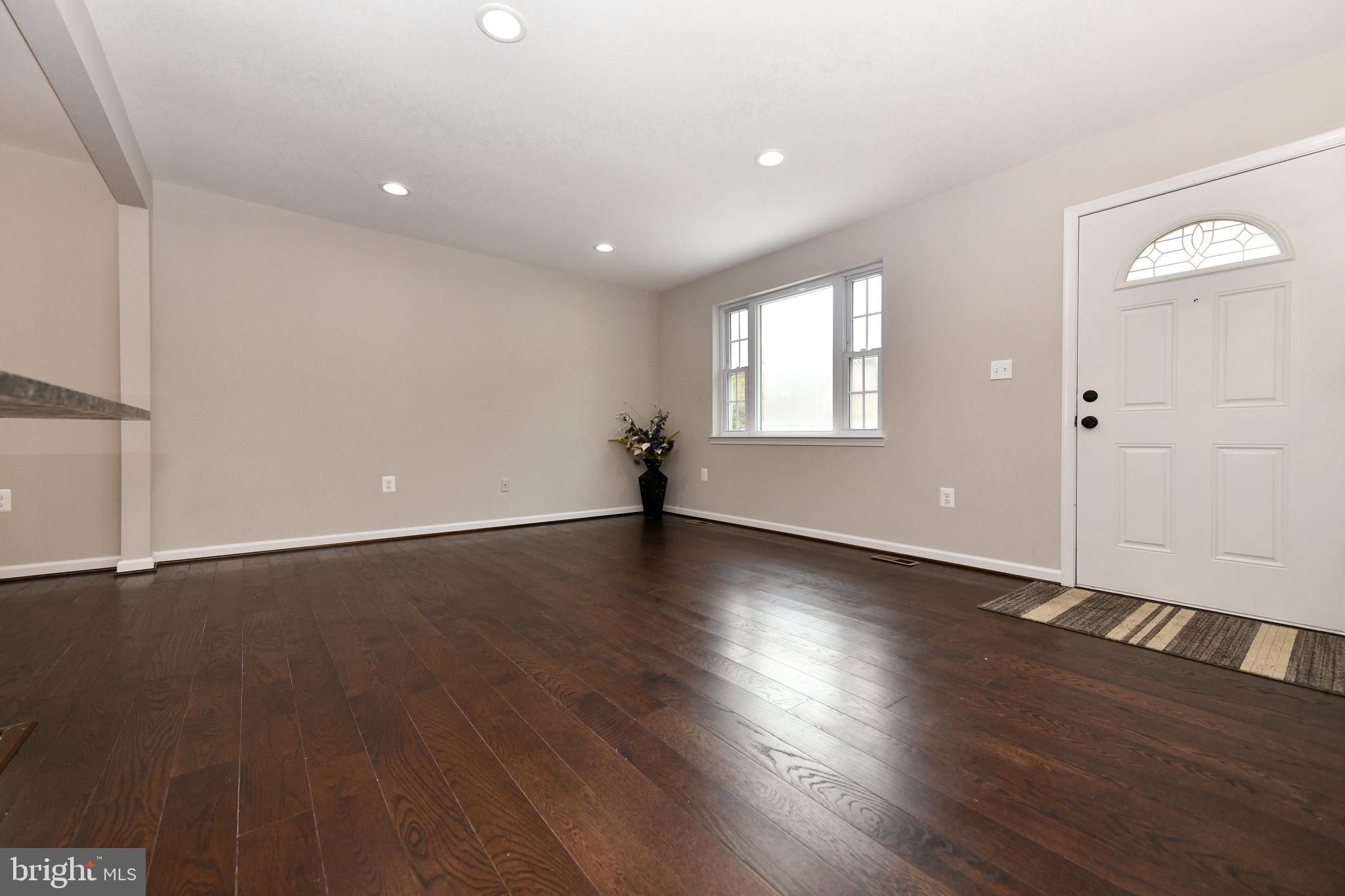 NORTH BARNABY - Residential