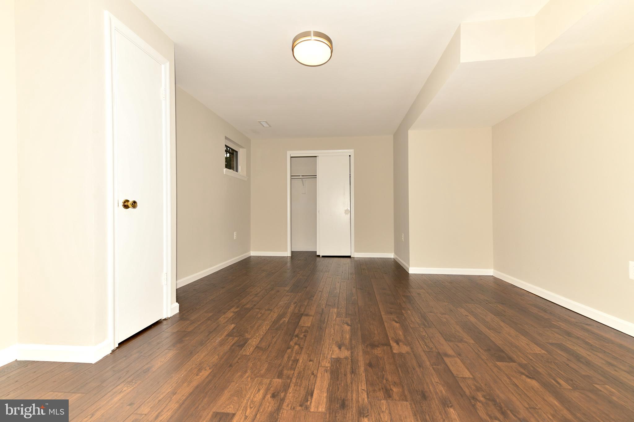 NORTH BARNABY - Residential