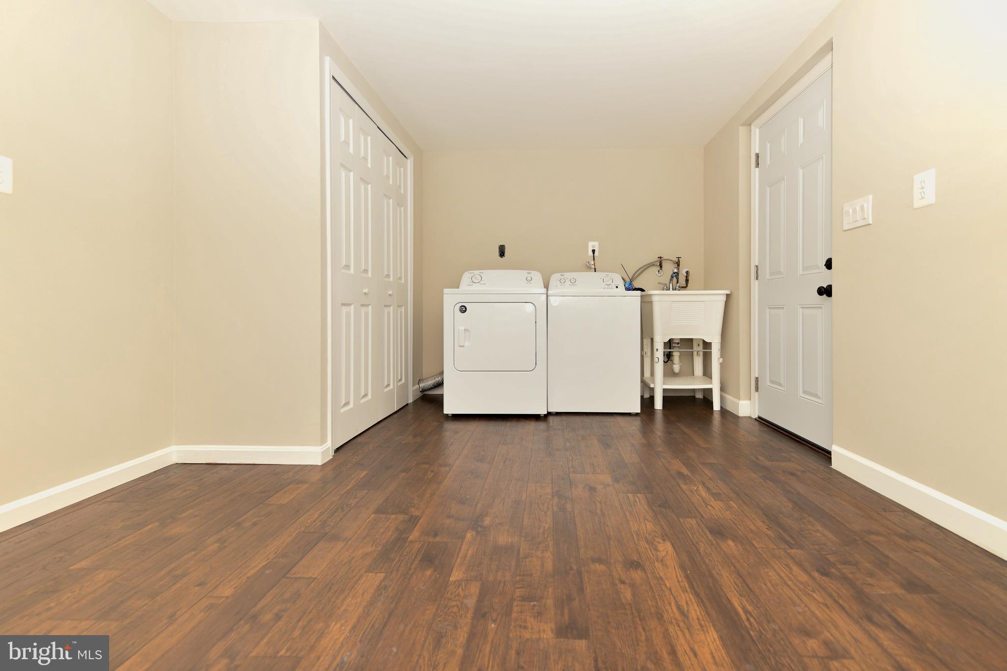 NORTH BARNABY - Residential