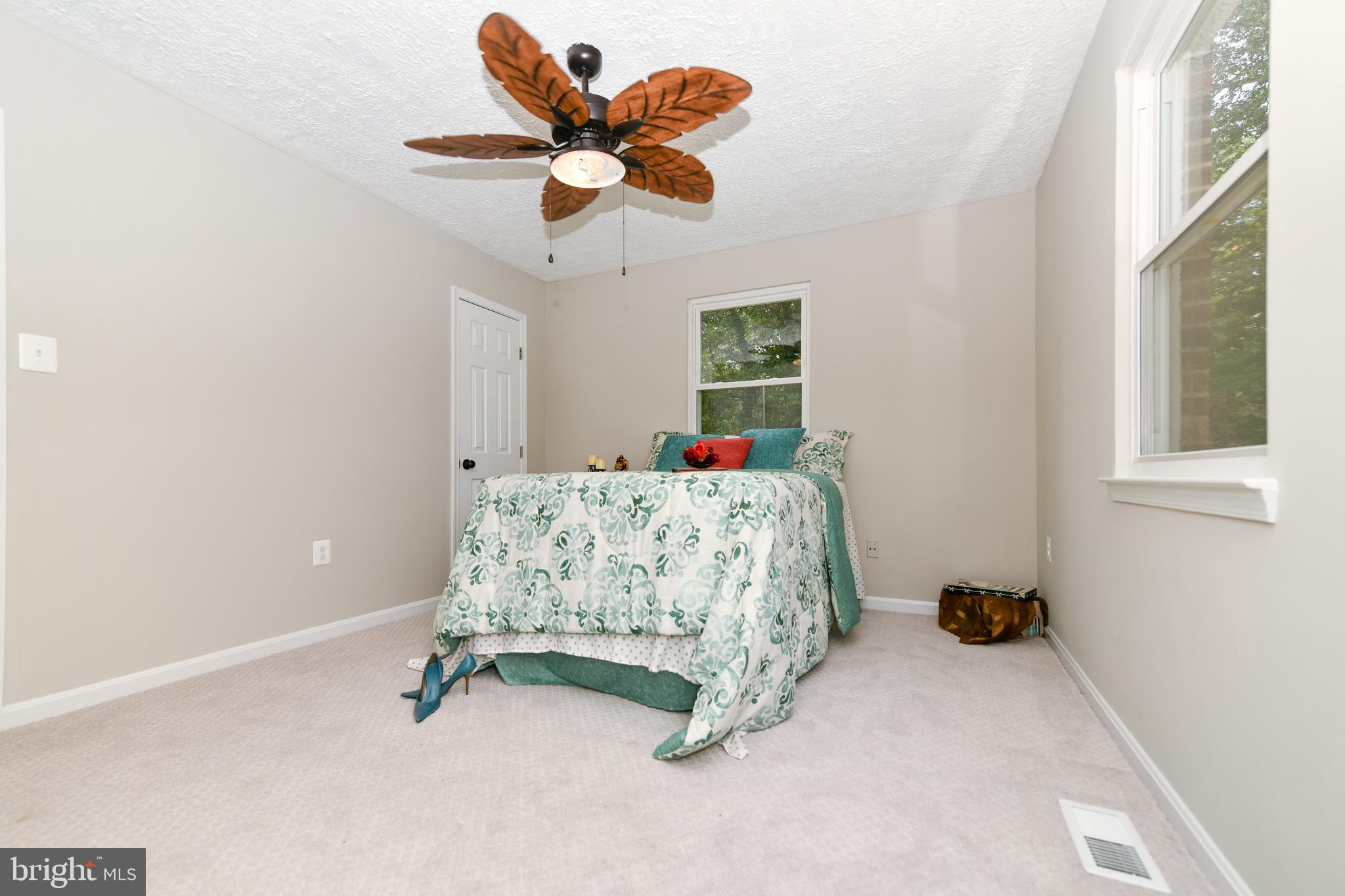 NORTH BARNABY - Residential