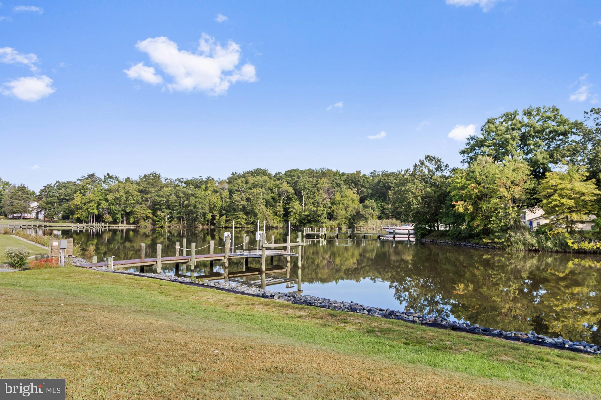 BOWLEYS QUARTERS - Residential Lease