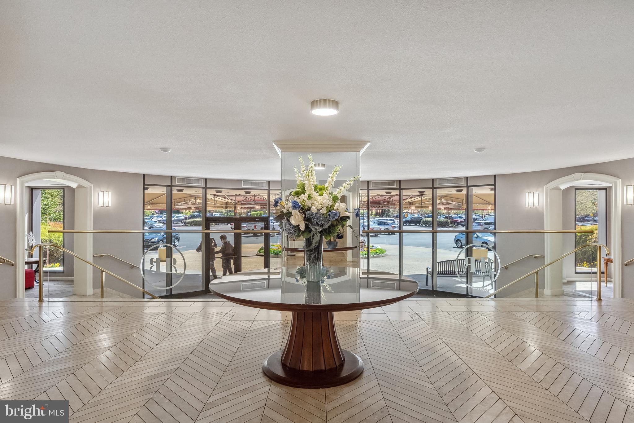 ROTONDA - Residential