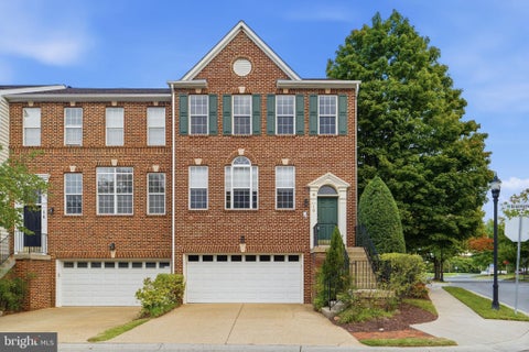 Townhouse For Sale - 16 Graceland Street<br/> GAITHERSBURG, MD 20878
