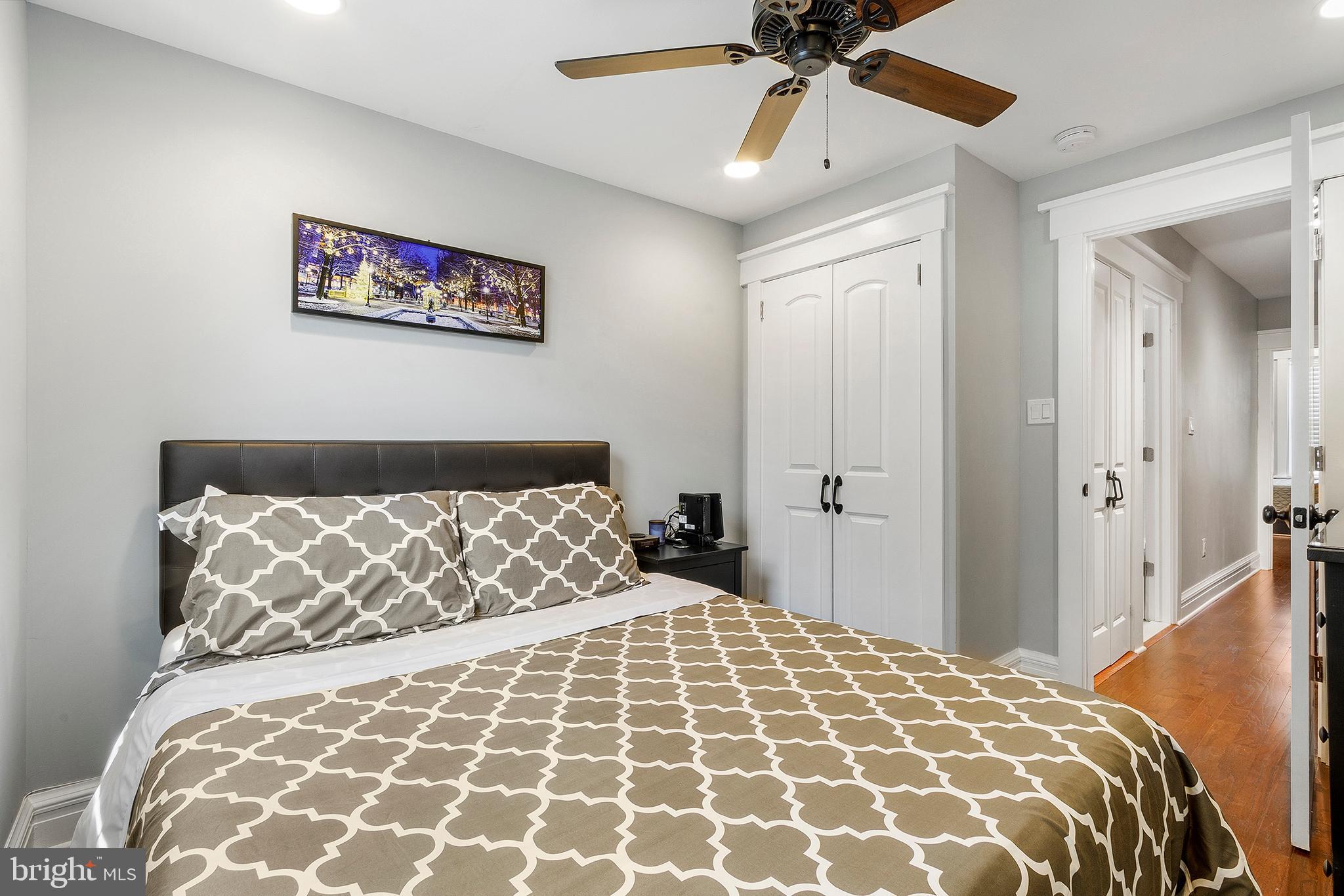 POINT BREEZE - Residential