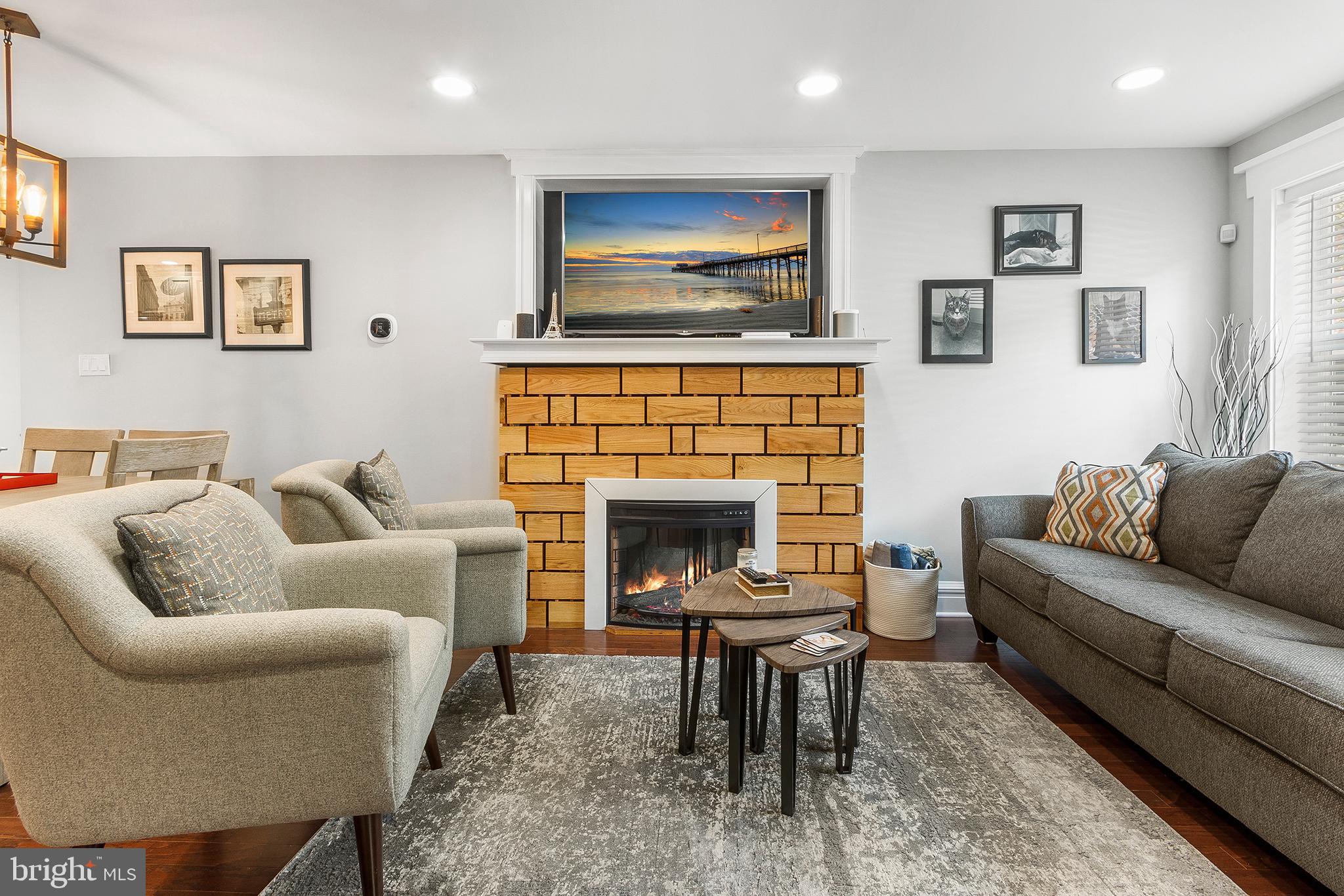 POINT BREEZE - Residential