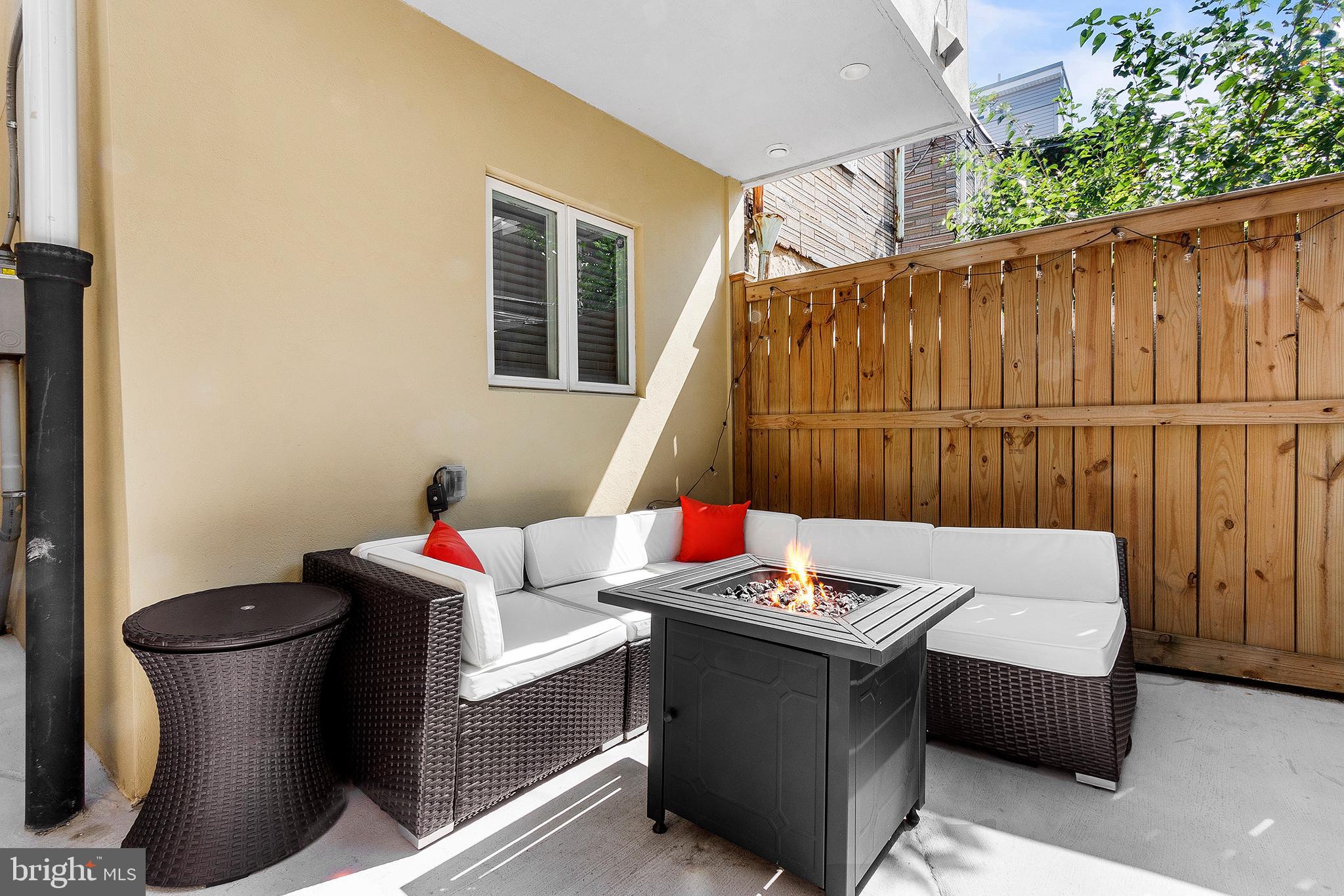 POINT BREEZE - Residential