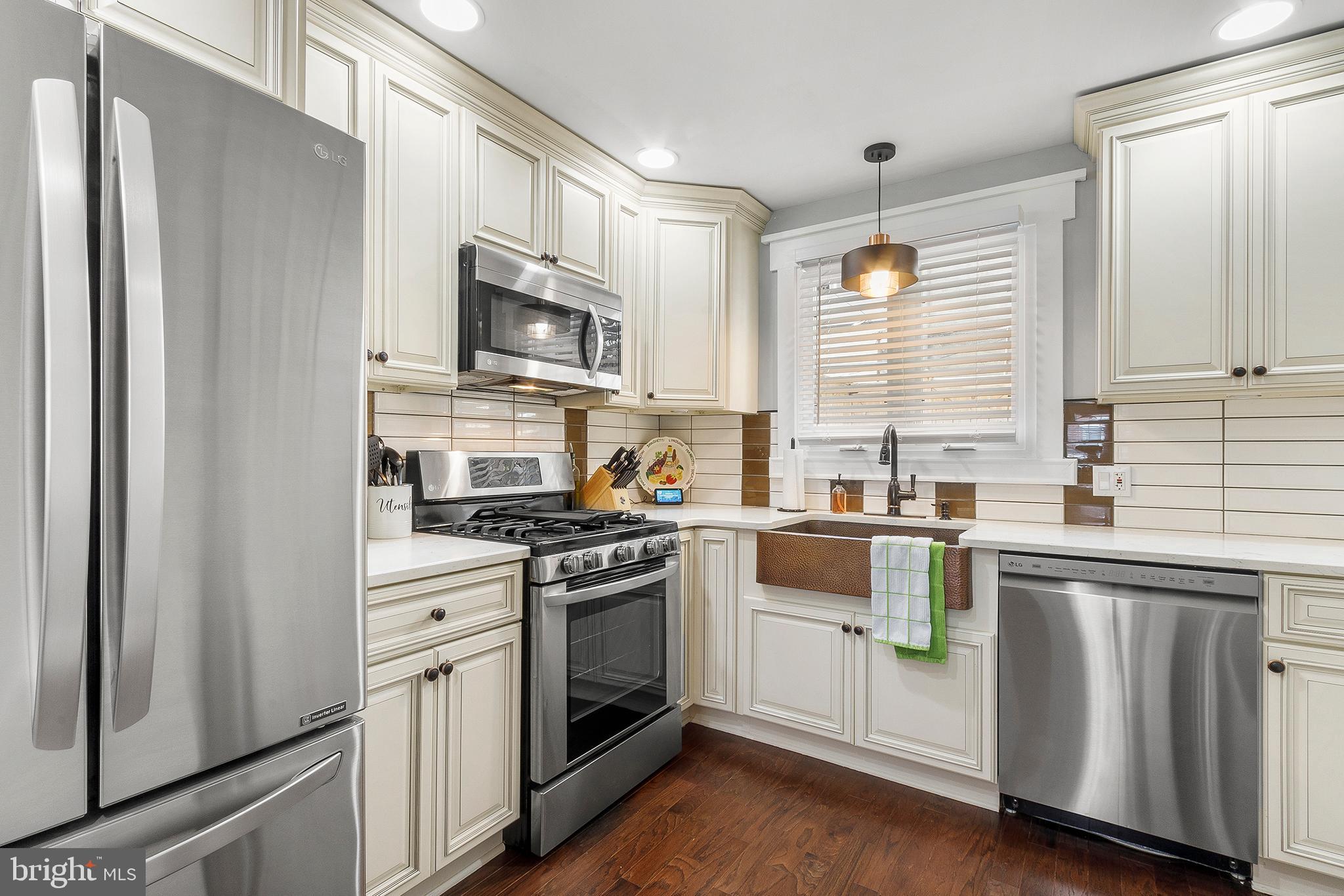 POINT BREEZE - Residential