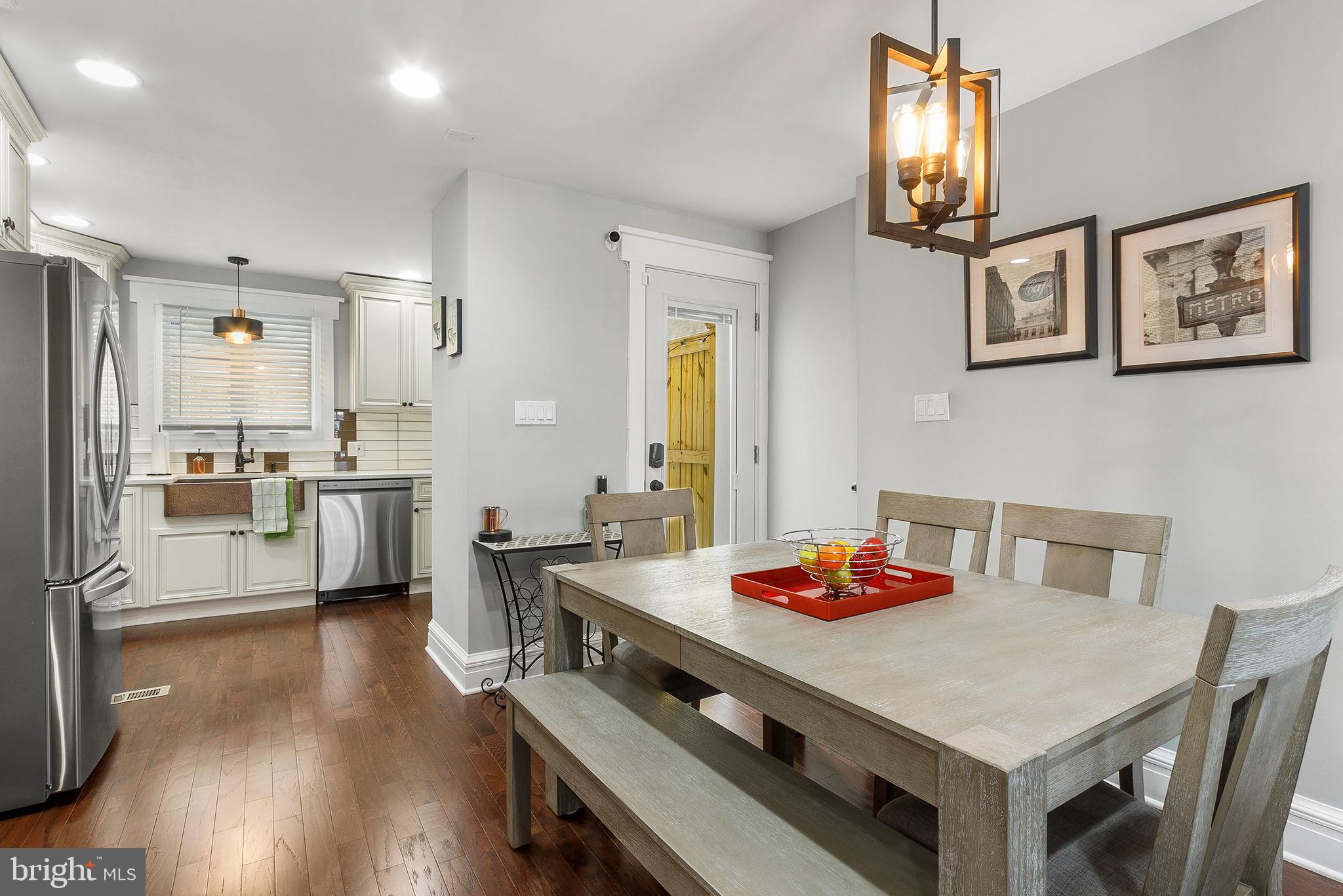 POINT BREEZE - Residential