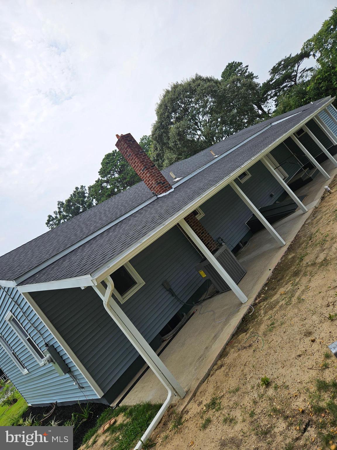 6 FAIRFIELD AVENUE